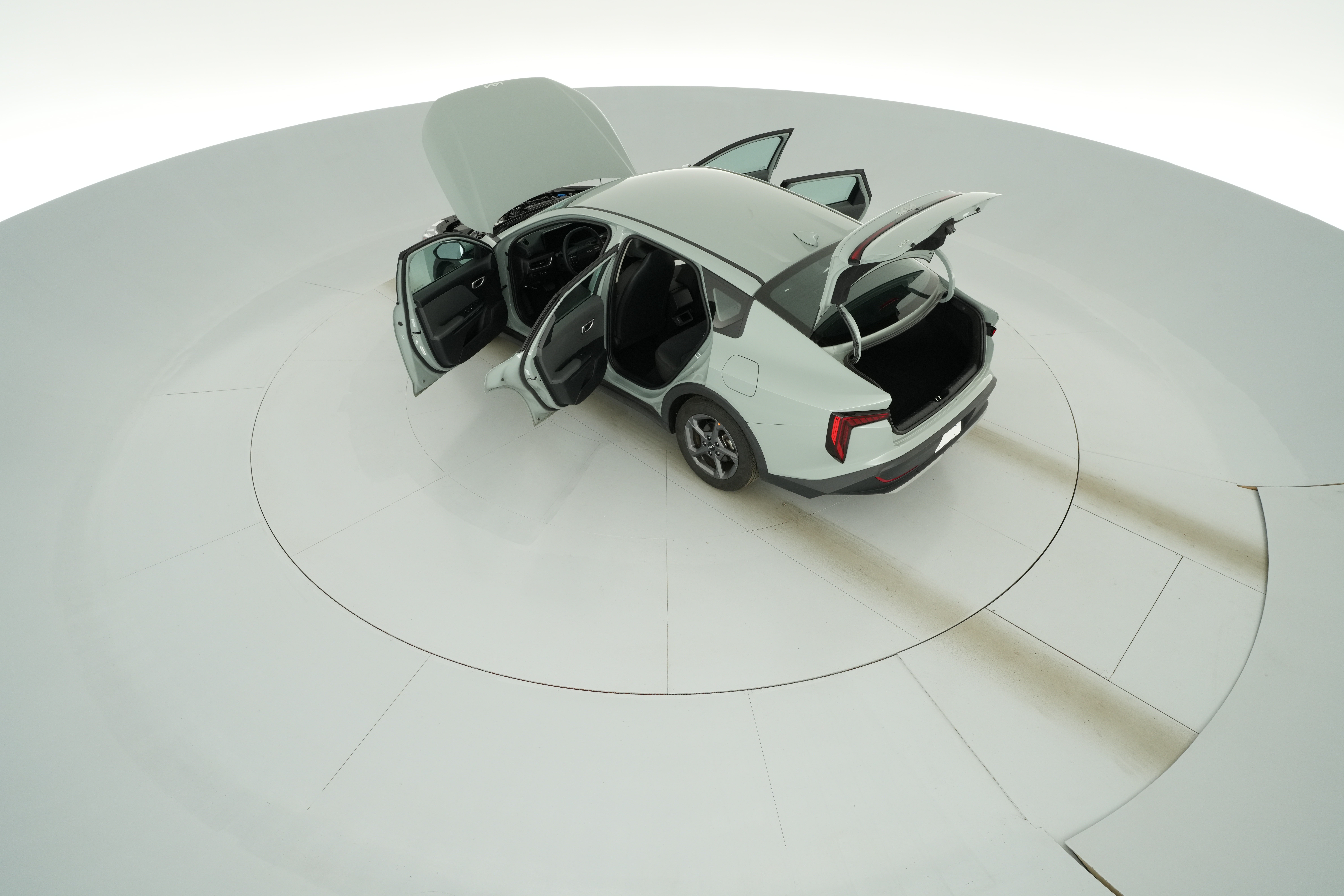 2025 Kia K4 LXS - Photo 43