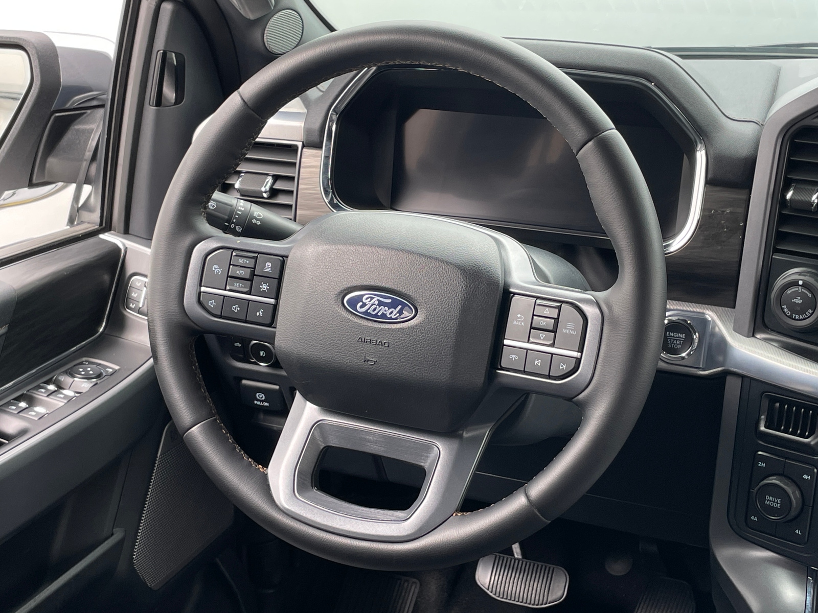 Thumbnail: 2025 Ford Econoline - 4