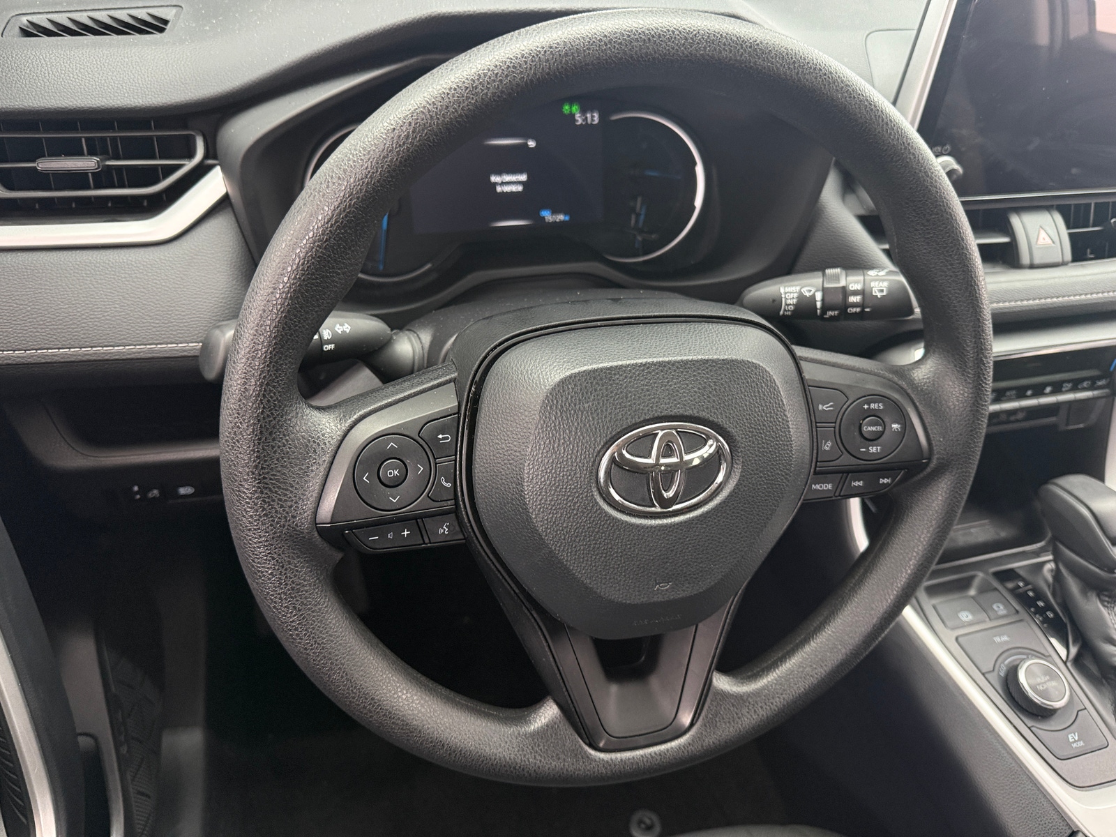 Thumbnail: 2025 Toyota RAV4 - 5