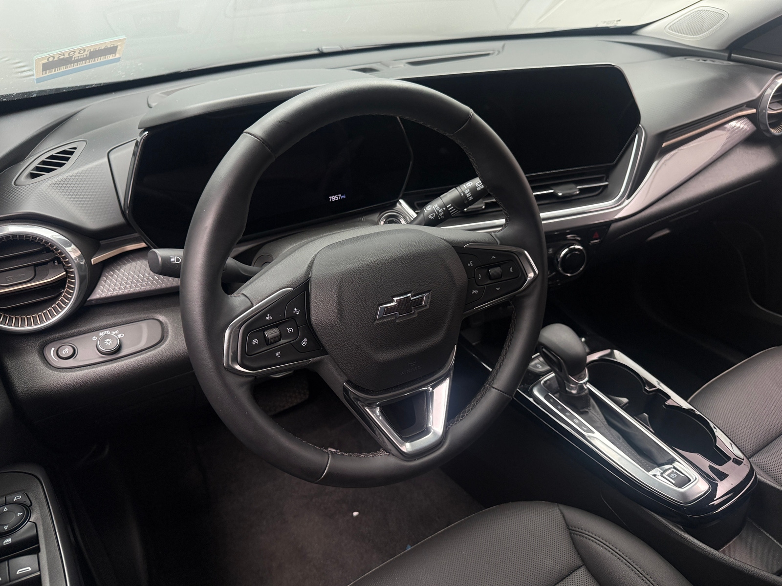 Thumbnail: 2025 Chevrolet Trax - 4