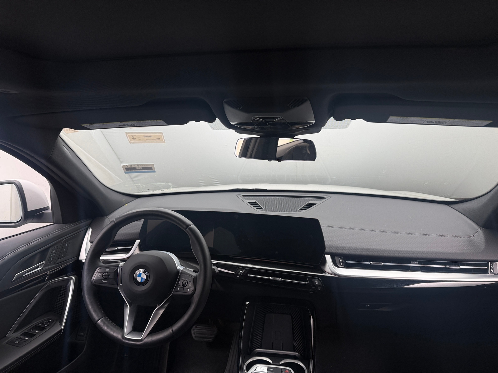 Thumbnail: 2025 BMW X2 - 2