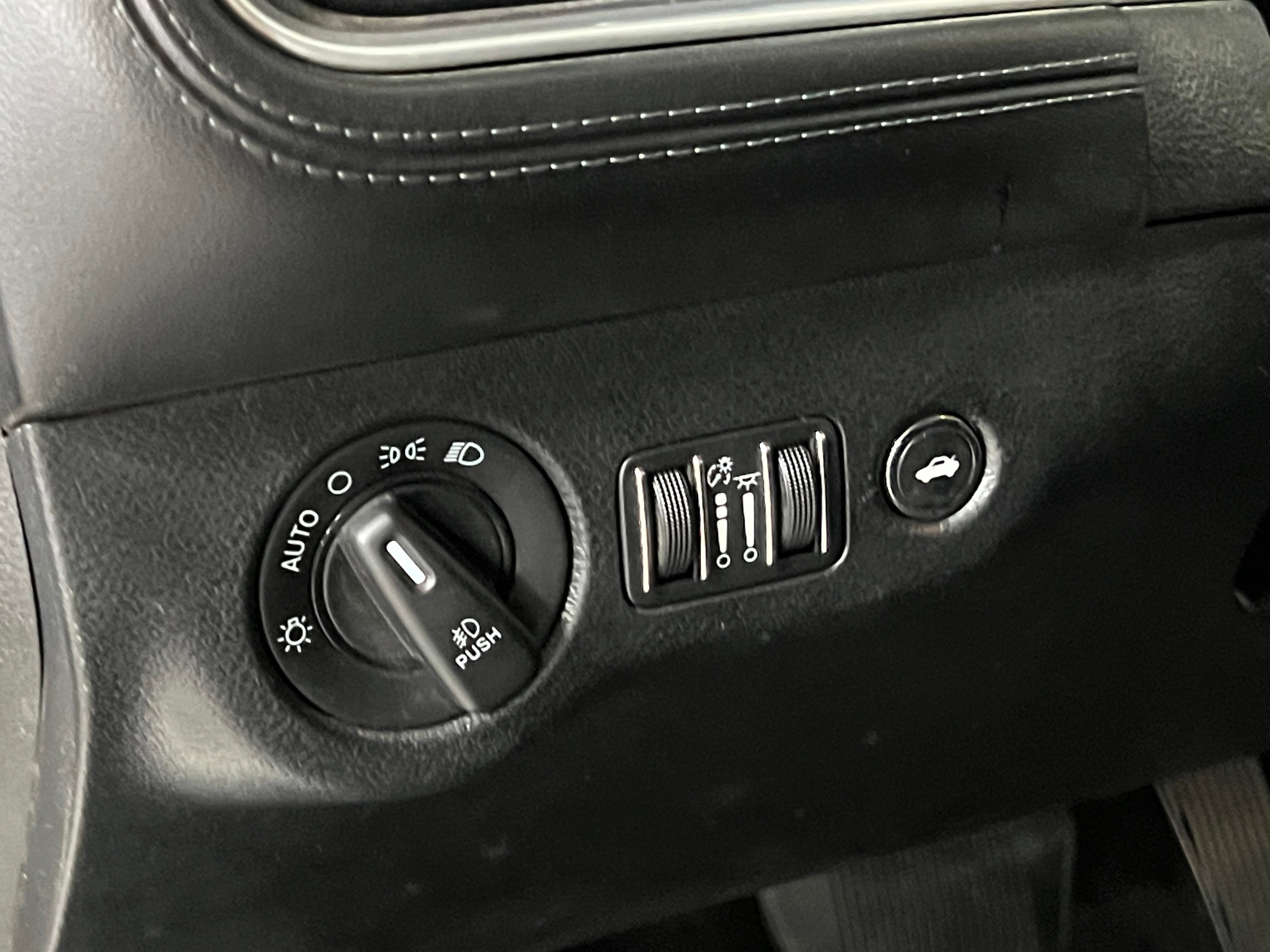 2020 Dodge Challenger R/T - Photo 9