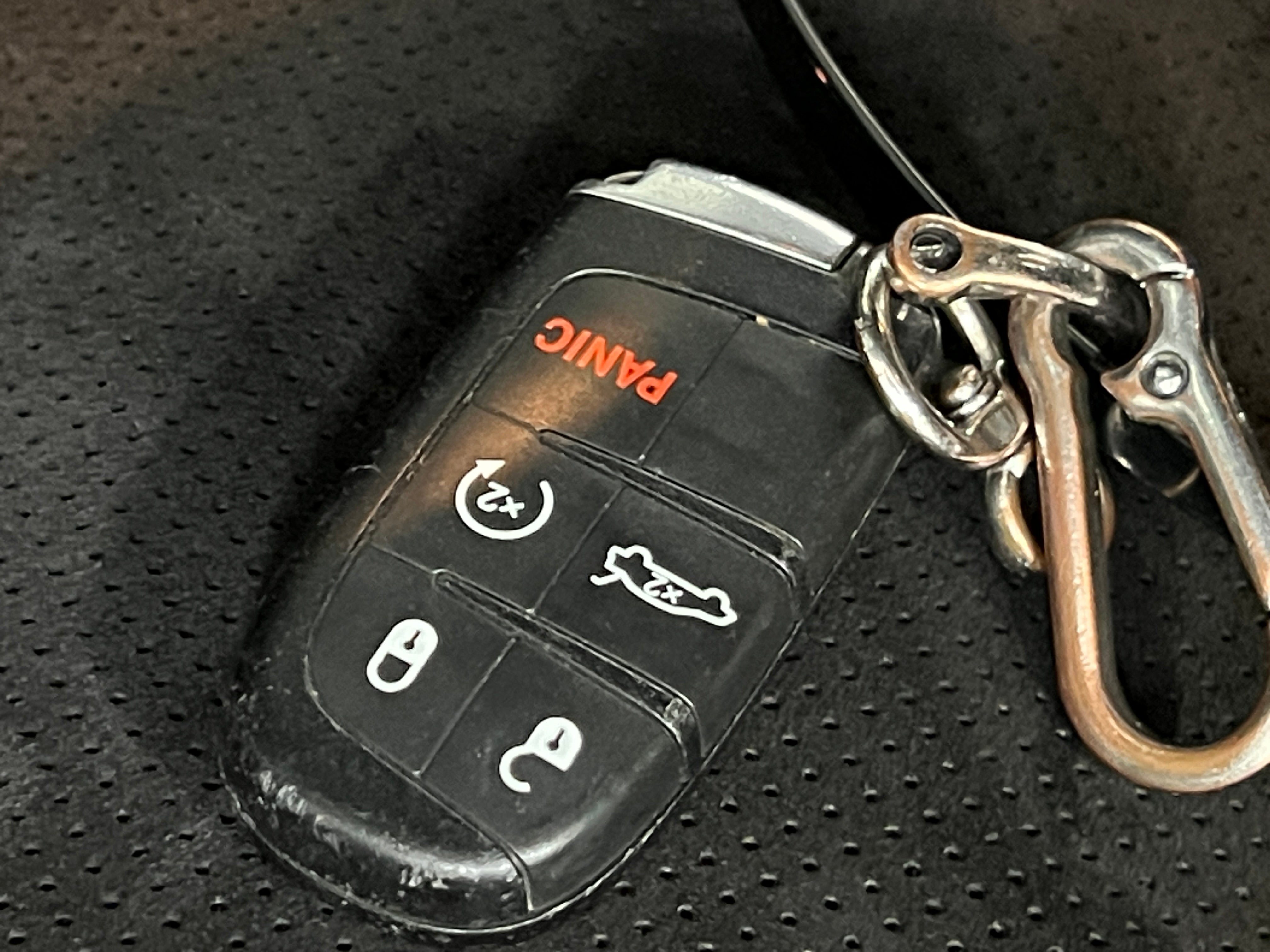 2020 Dodge Challenger R/T - Photo 5