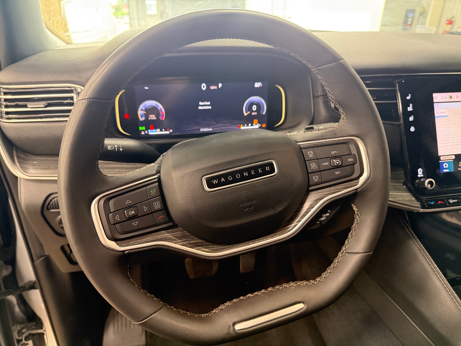 Thumbnail: 2024 Jeep Wagoneer - 4