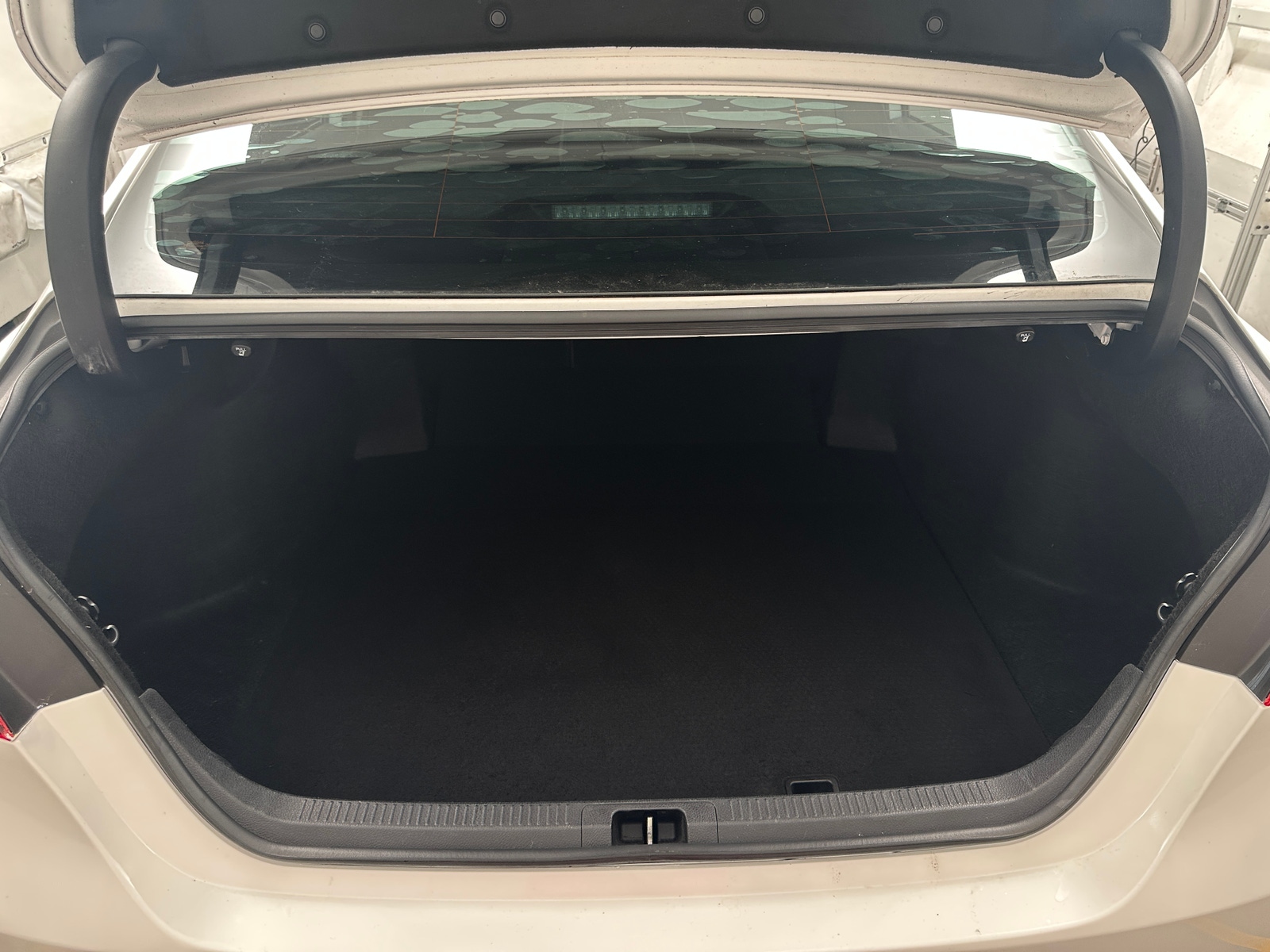 Thumbnail: 2019 Toyota Camry - 7