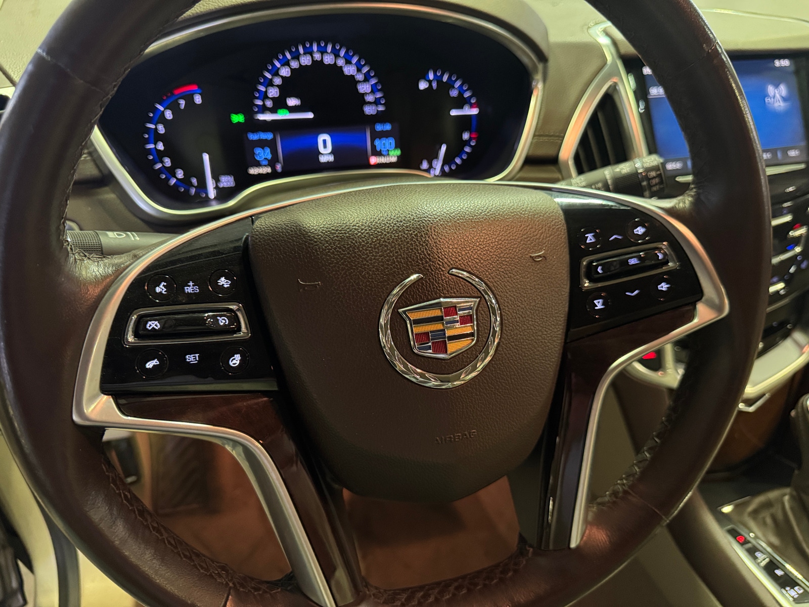 Thumbnail: 2015 Cadillac SRX - 4