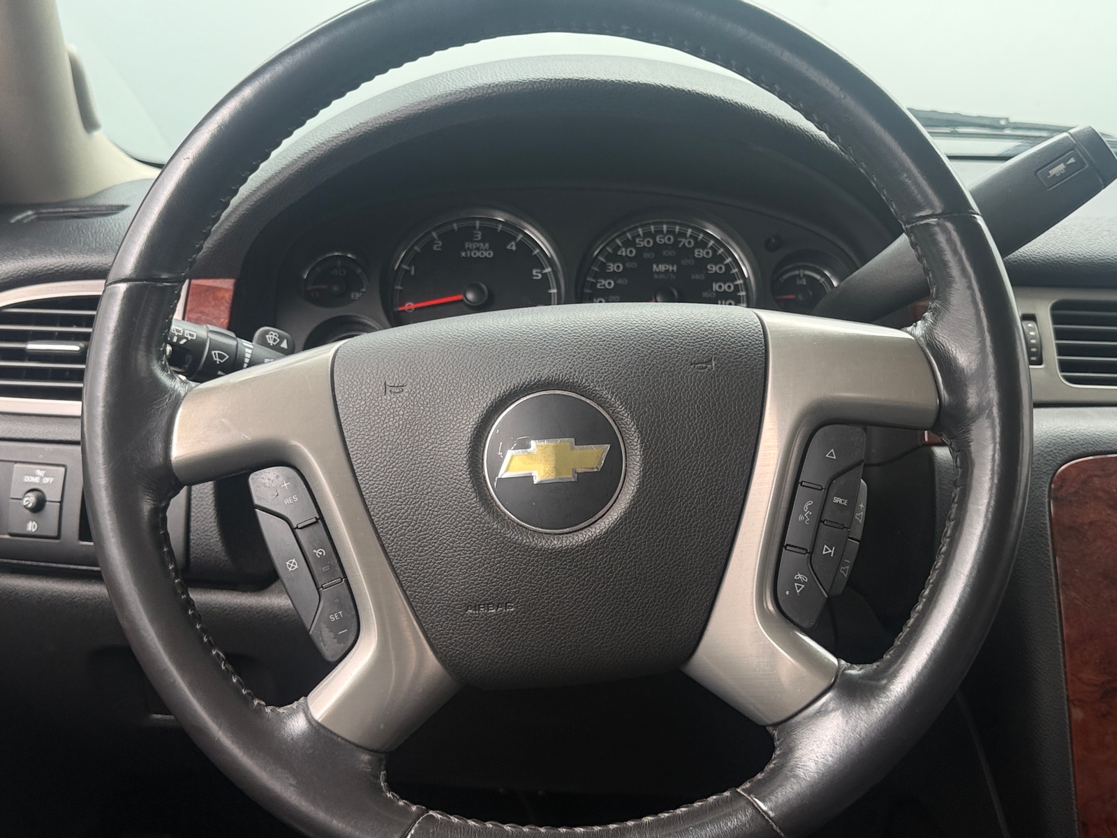 Thumbnail: 2013 Chevrolet Tahoe - 4