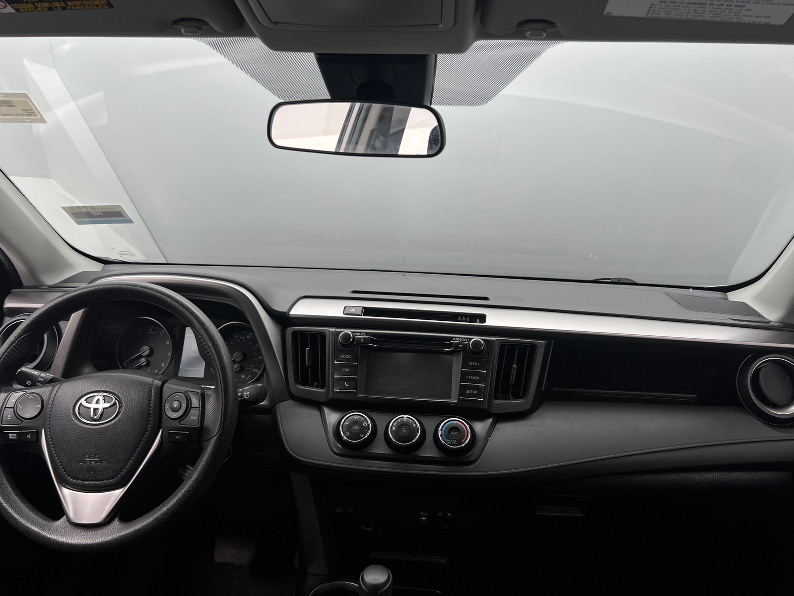 Thumbnail: 2018 Toyota RAV4 - 3