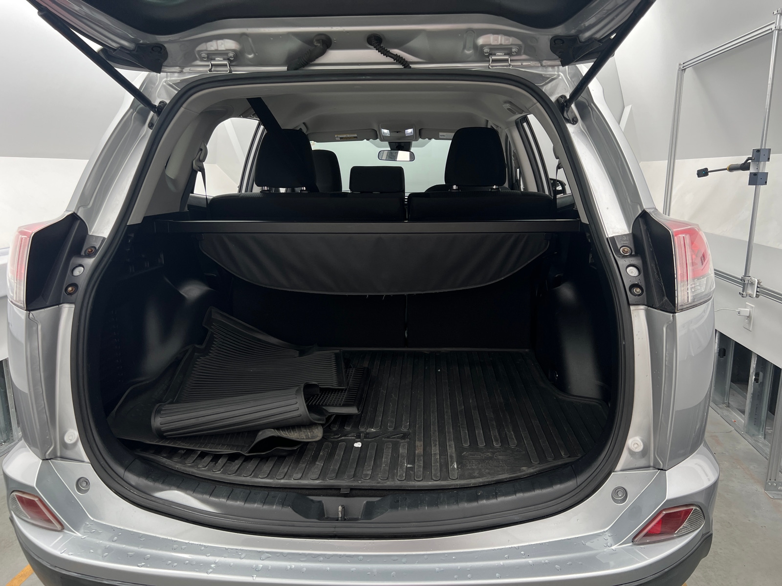 Thumbnail: 2018 Toyota RAV4 - 7
