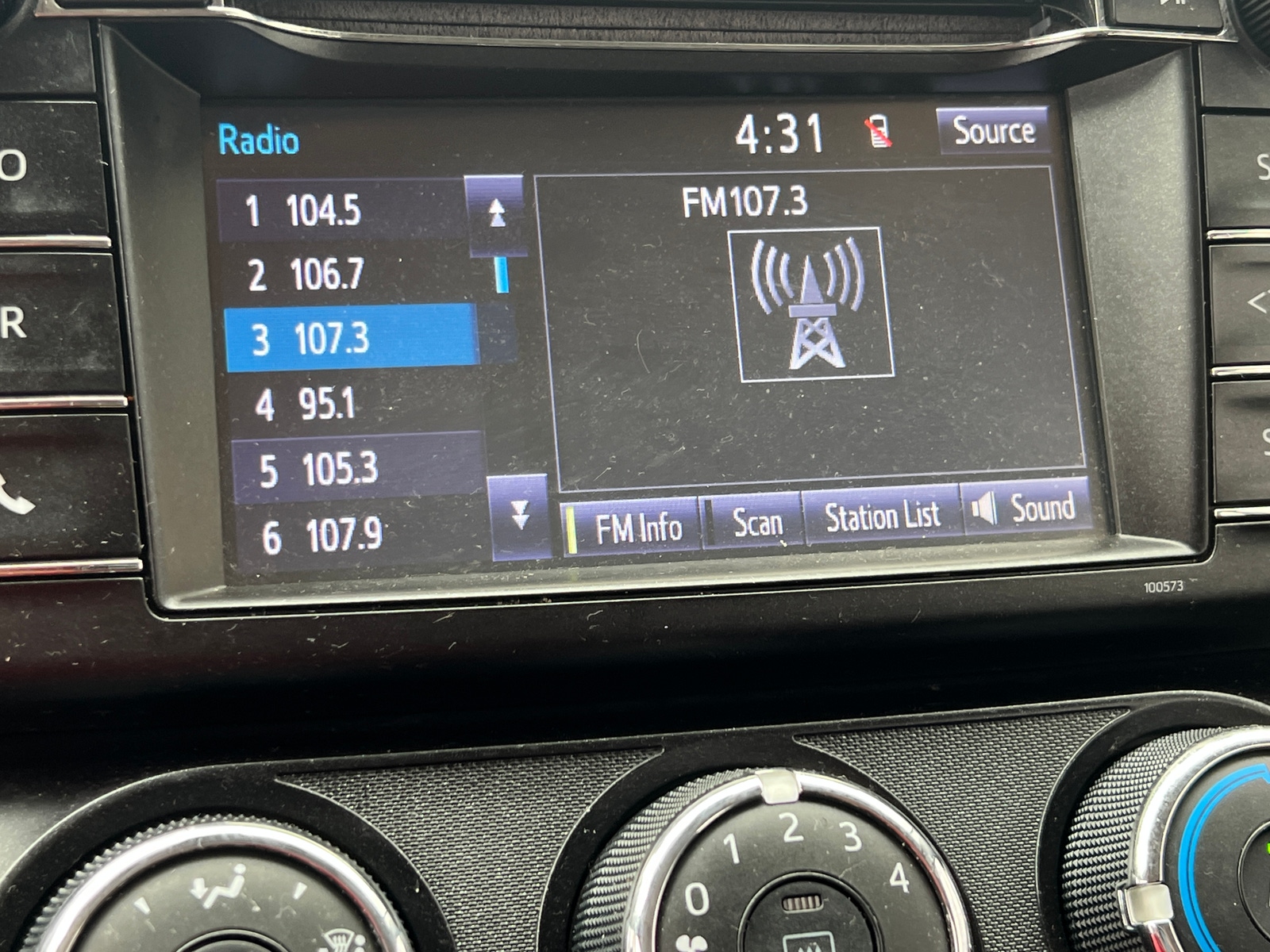 Thumbnail: 2018 Toyota RAV4 - 4