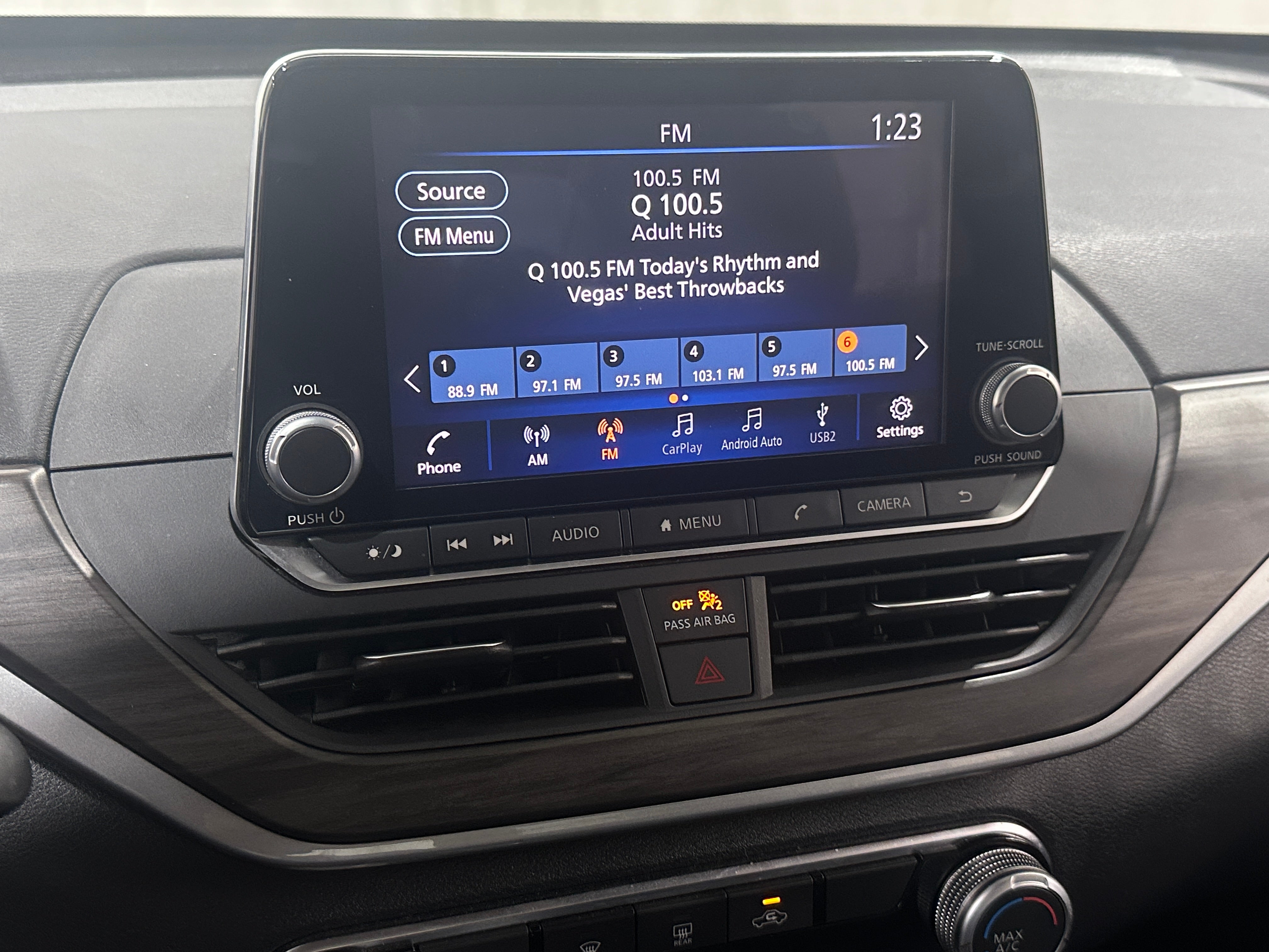 2025 Nissan Altima SV - Photo 12