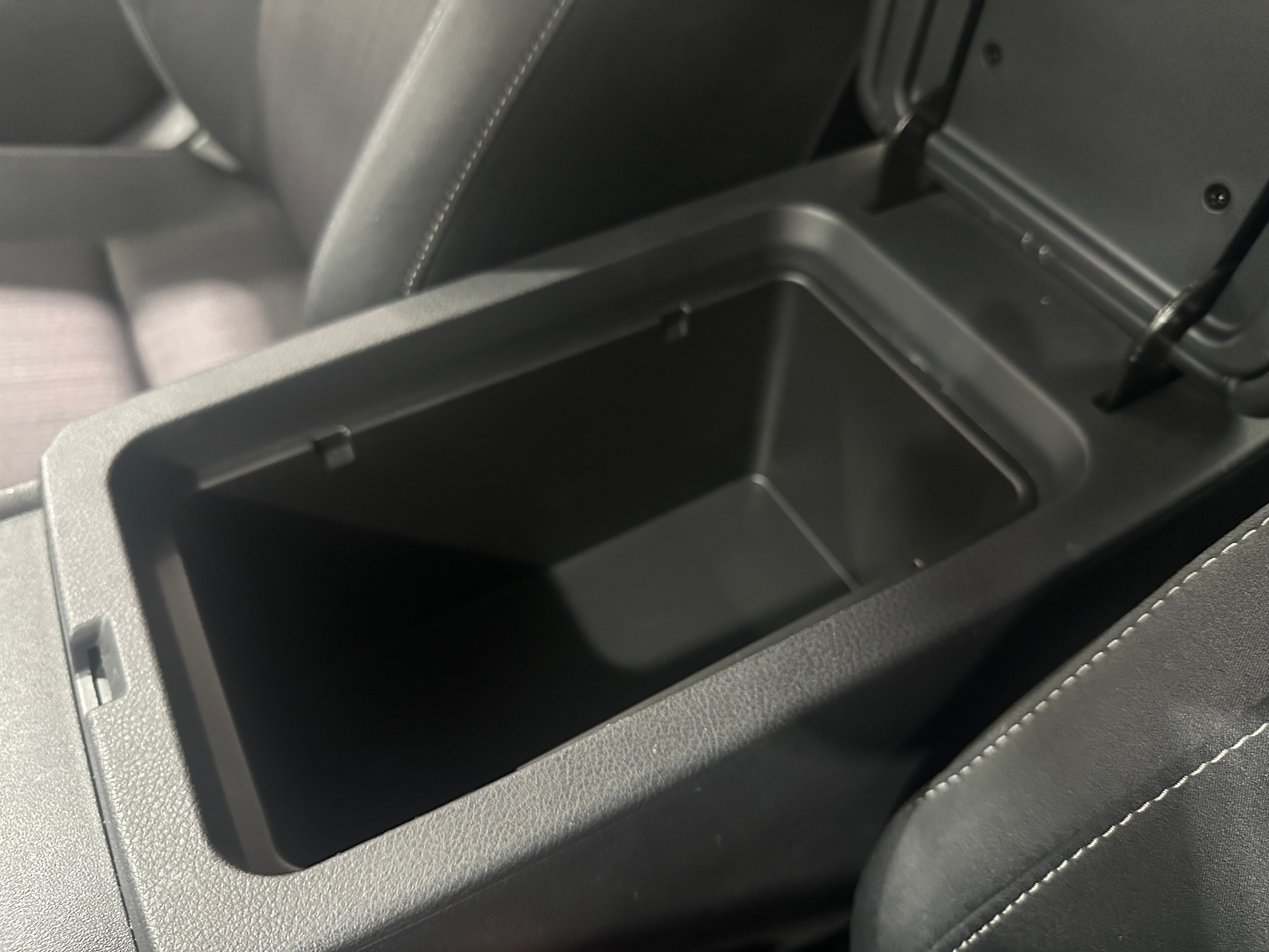 2025 Nissan Altima SV - Photo 14