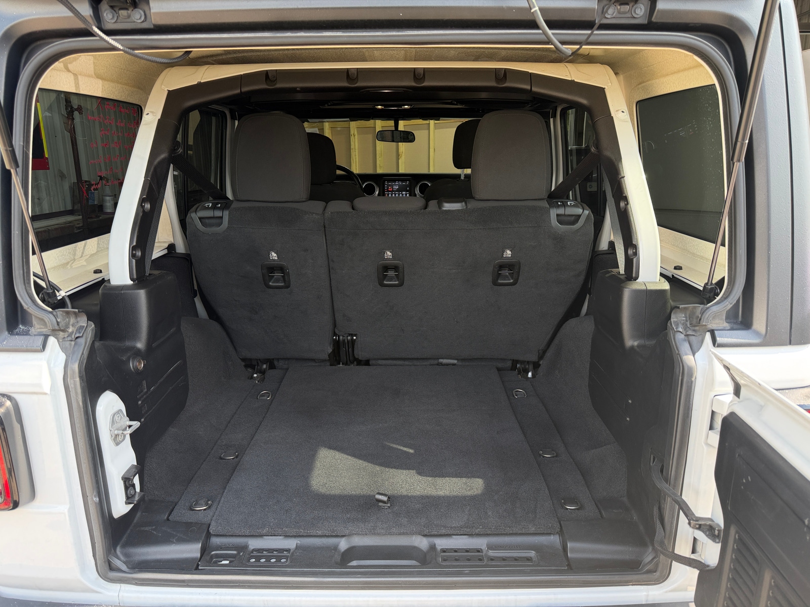 Thumbnail: 2020 Jeep Wrangler - 7