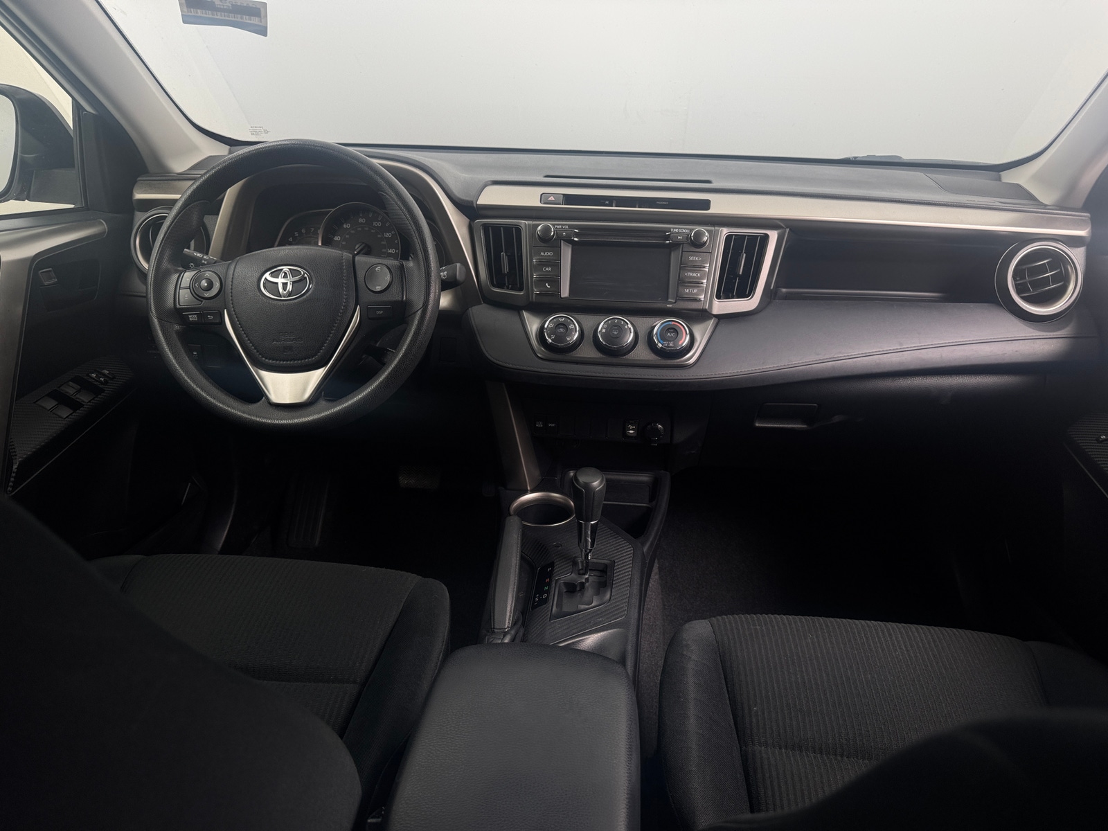 Thumbnail: 2014 Toyota RAV4 - 3