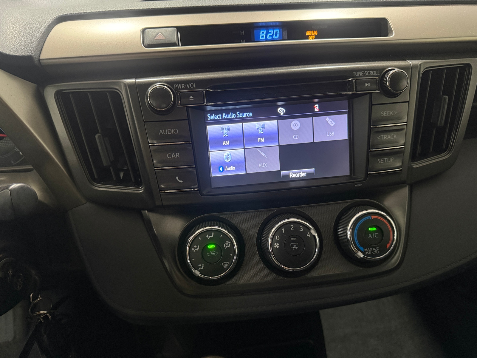 Thumbnail: 2014 Toyota RAV4 - 4
