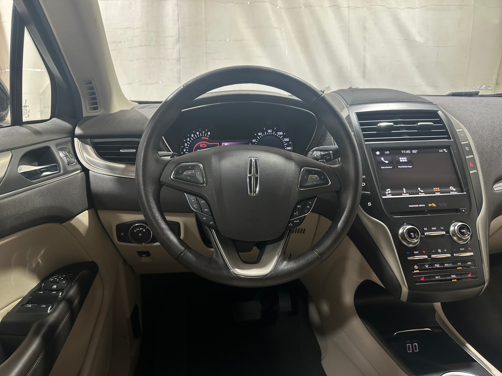 Thumbnail: 2019 Lincoln MKC - 4