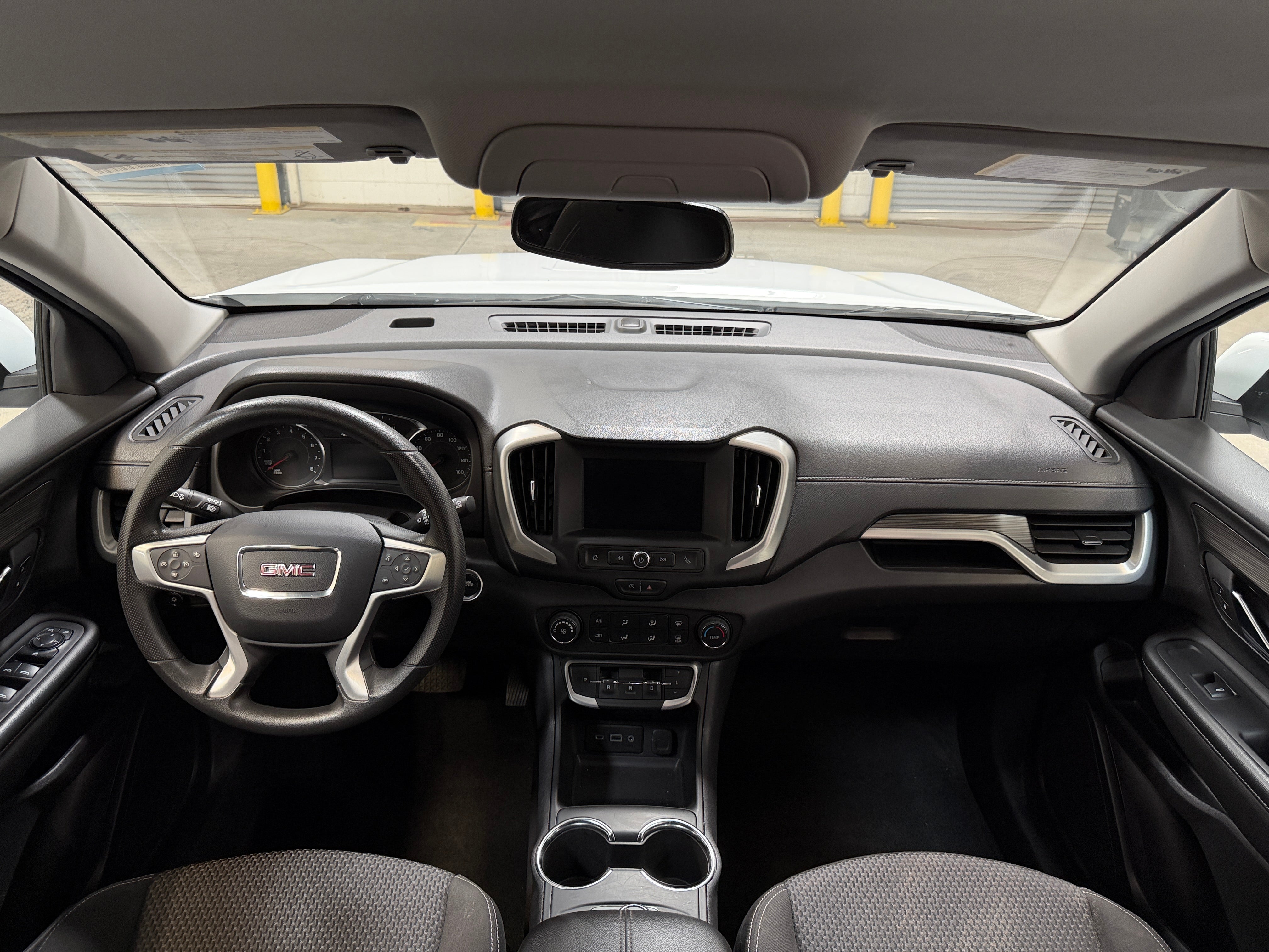 2024 GMC Terrain SLE - Photo 4