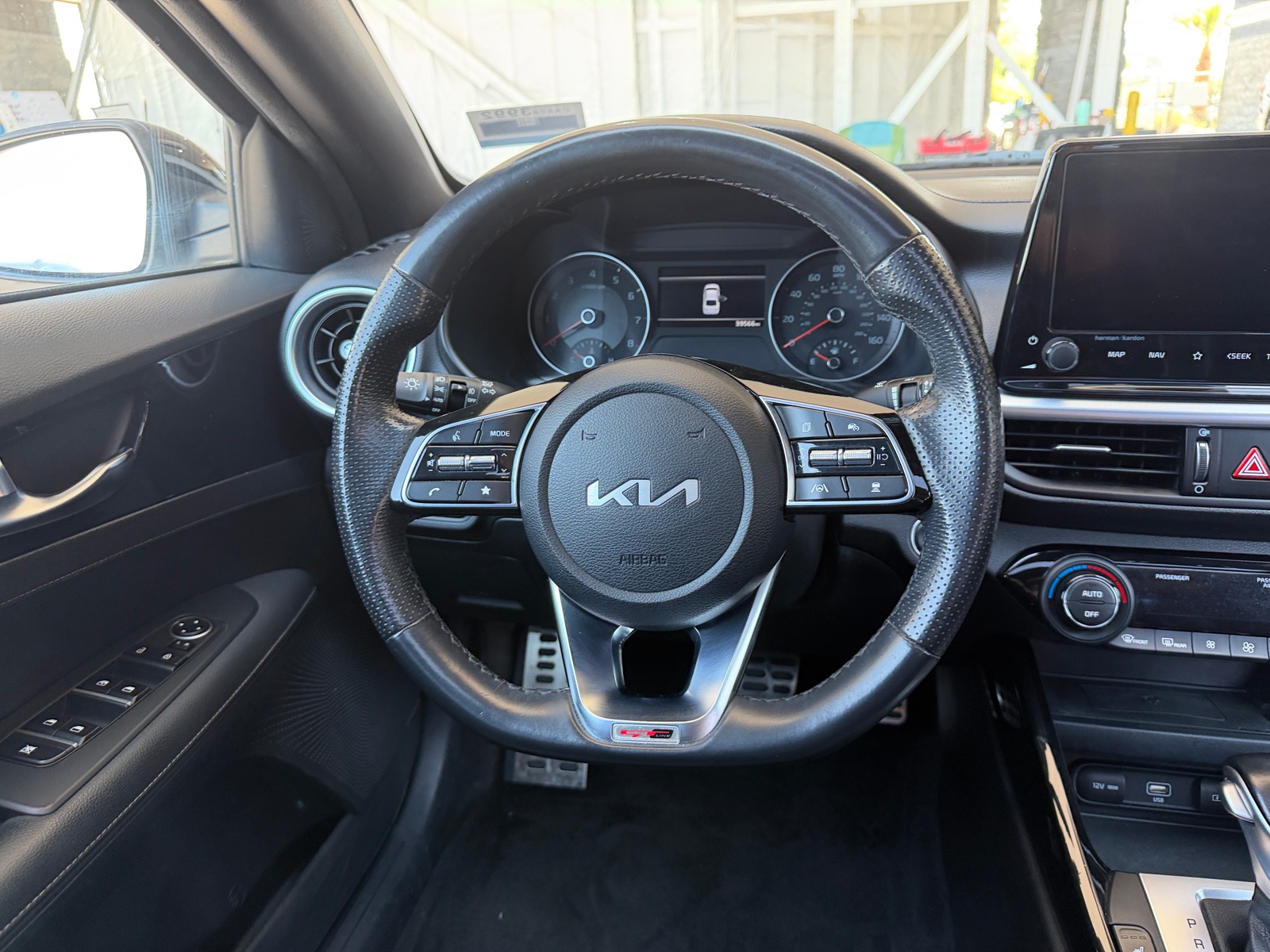 Thumbnail: 2023 Kia Forte - 4