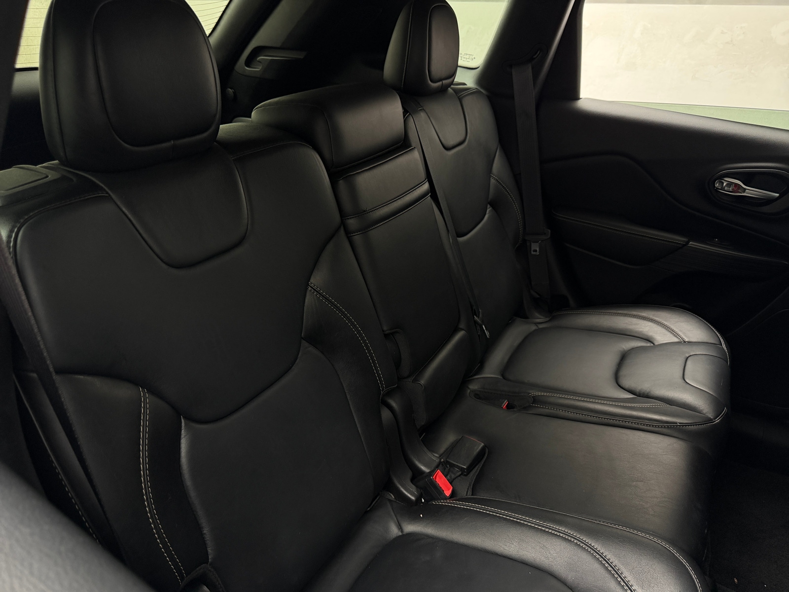 Thumbnail: 2015 Jeep Cherokee - 5
