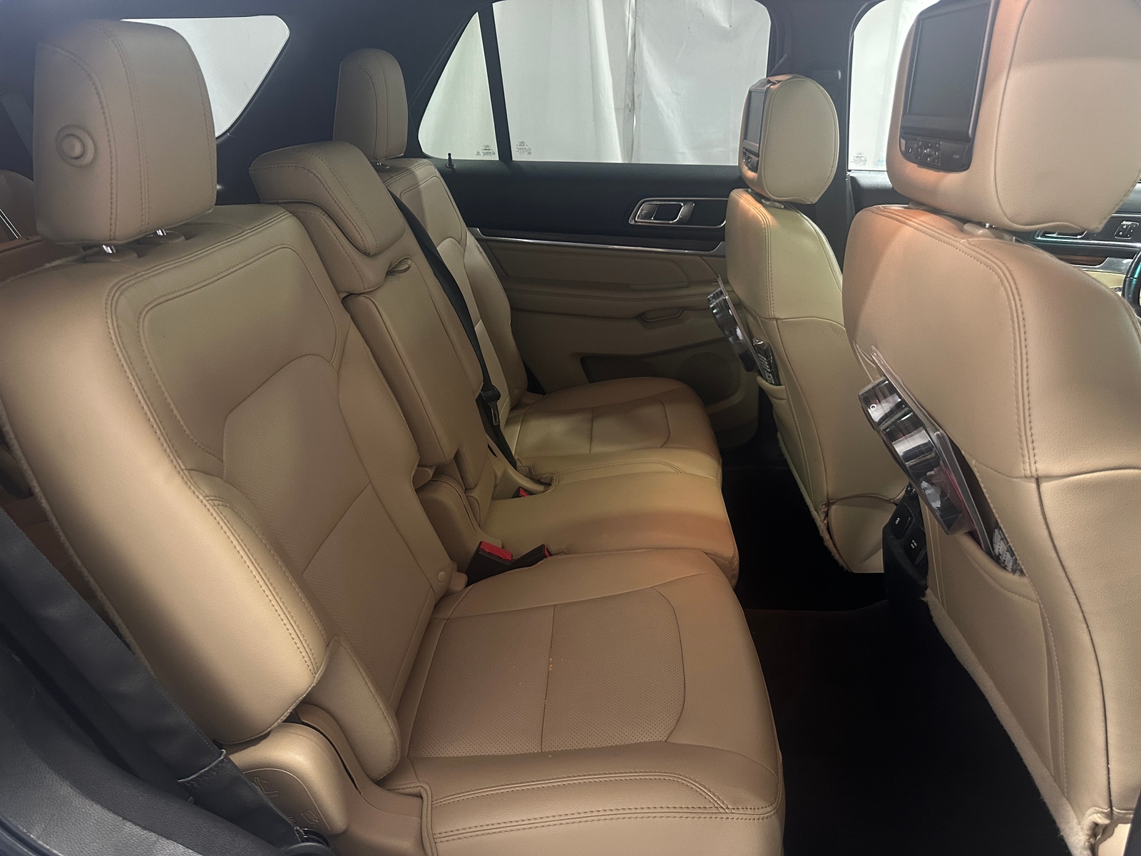 Thumbnail: 2016 Ford Explorer - 5