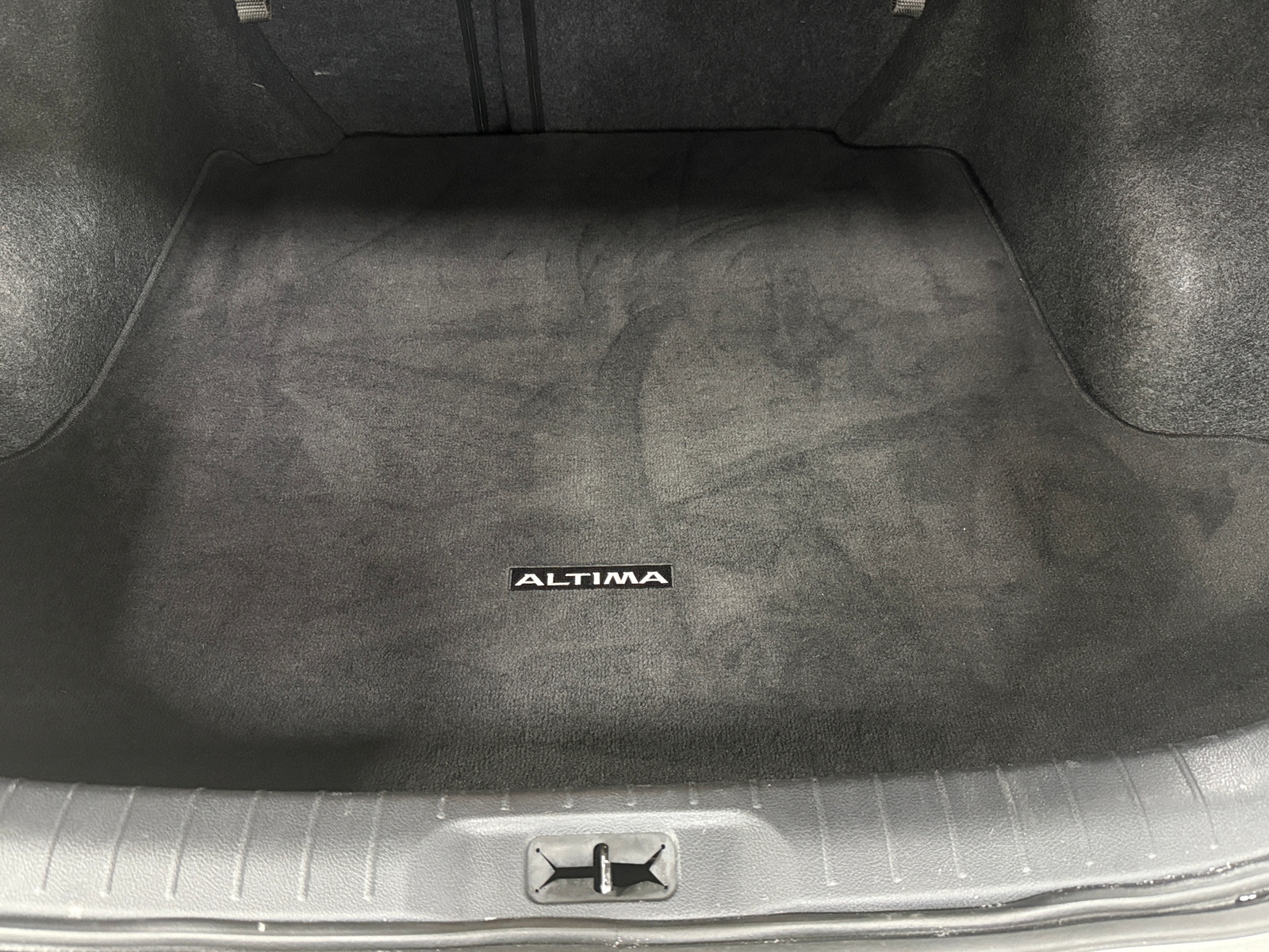 Thumbnail: 2022 Nissan Altima - 6