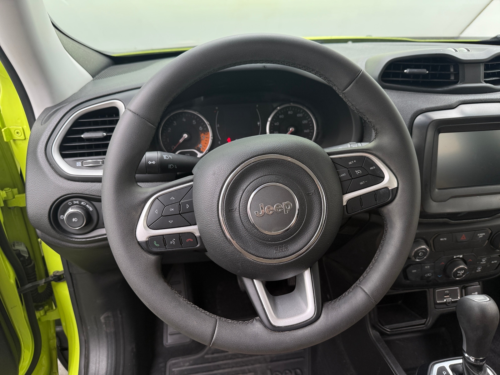 Thumbnail: 2018 Jeep Renegade - 5