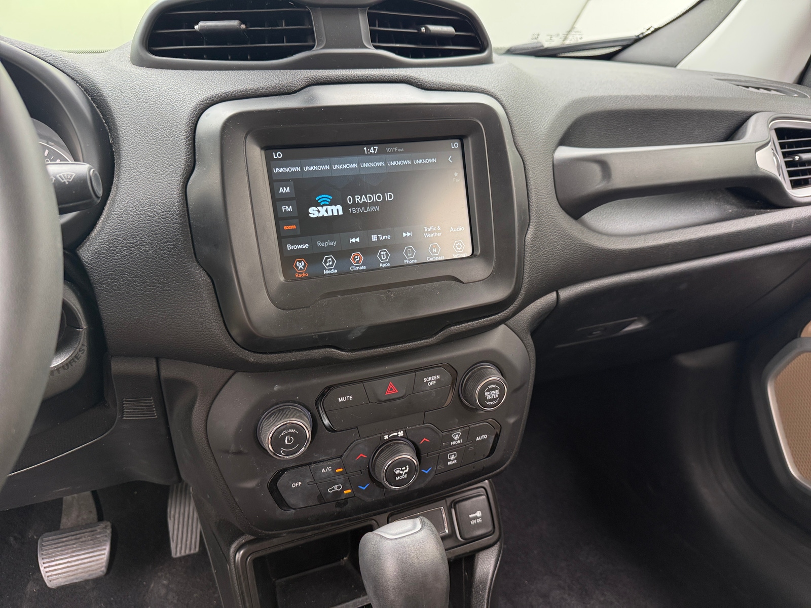 Thumbnail: 2018 Jeep Renegade - 4