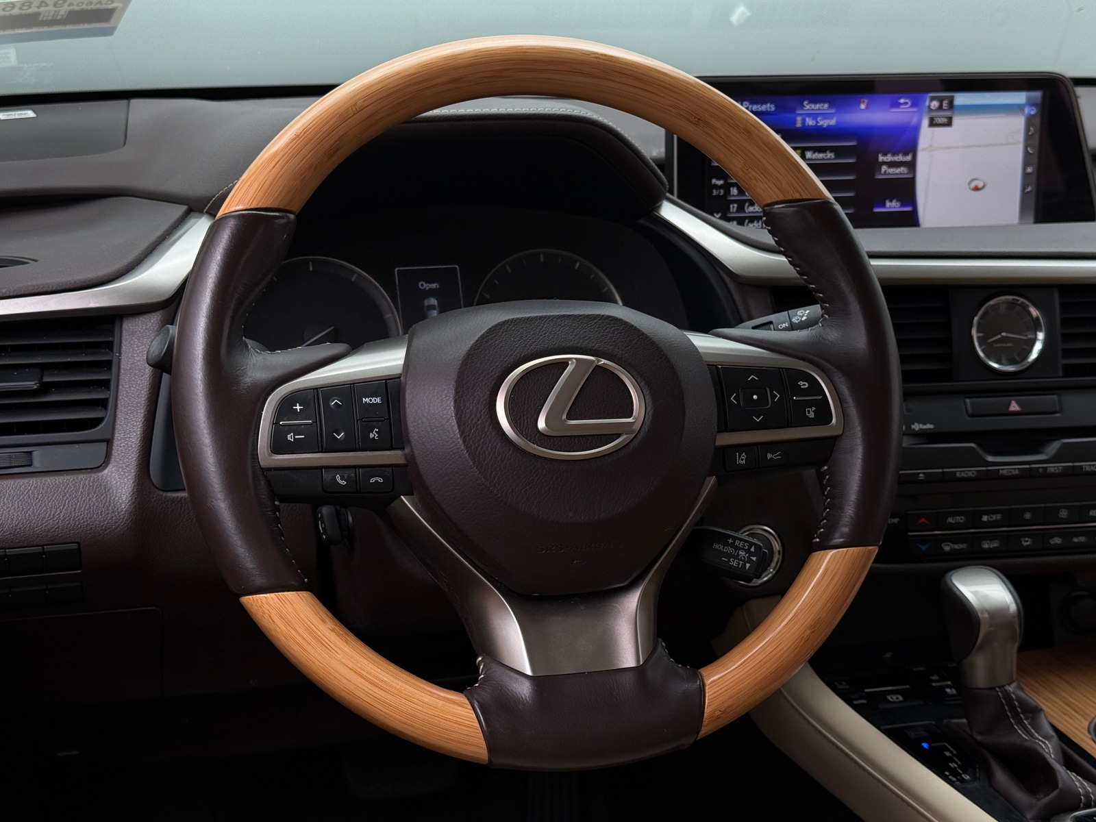 Thumbnail: 2019 Lexus RX - 4