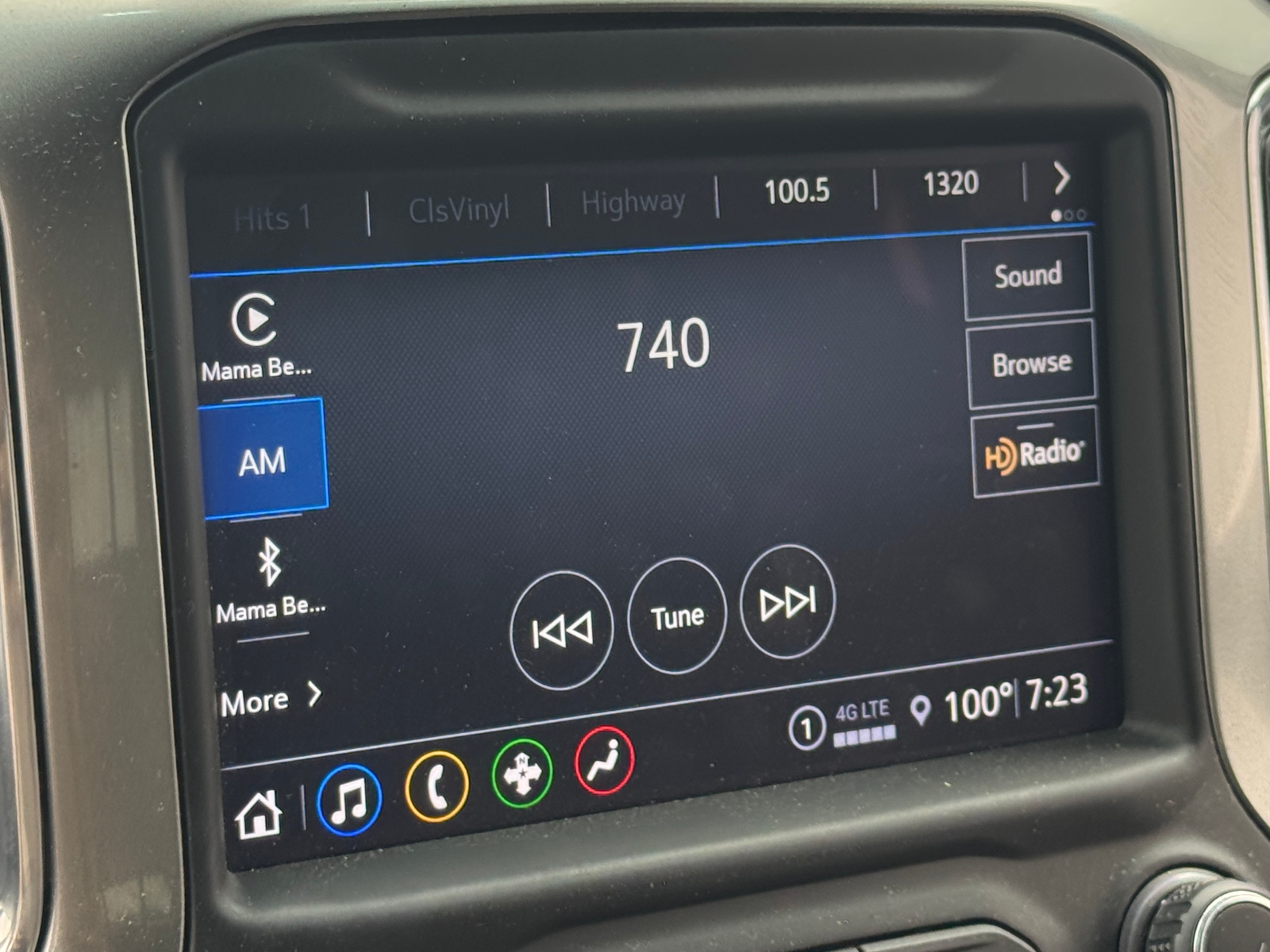 Thumbnail: 2021 Chevrolet Silverado 1500 - 4