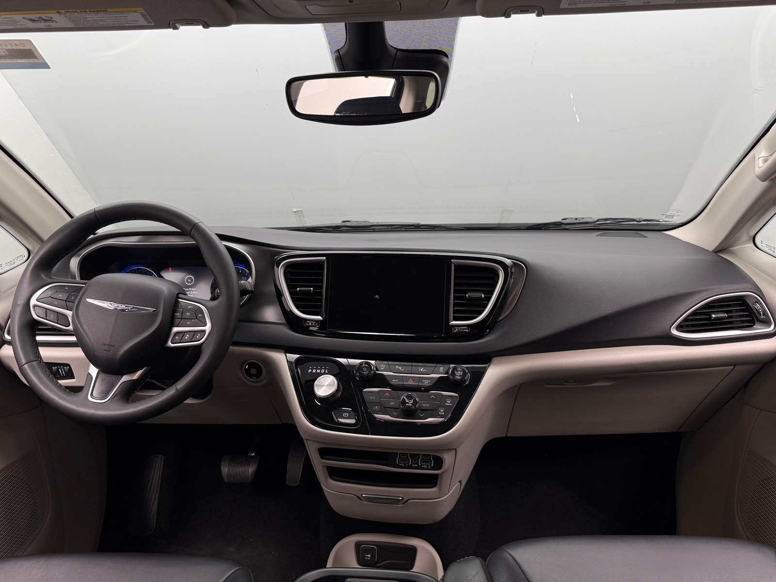 Thumbnail: 2024 Chrysler Pacifica - 2
