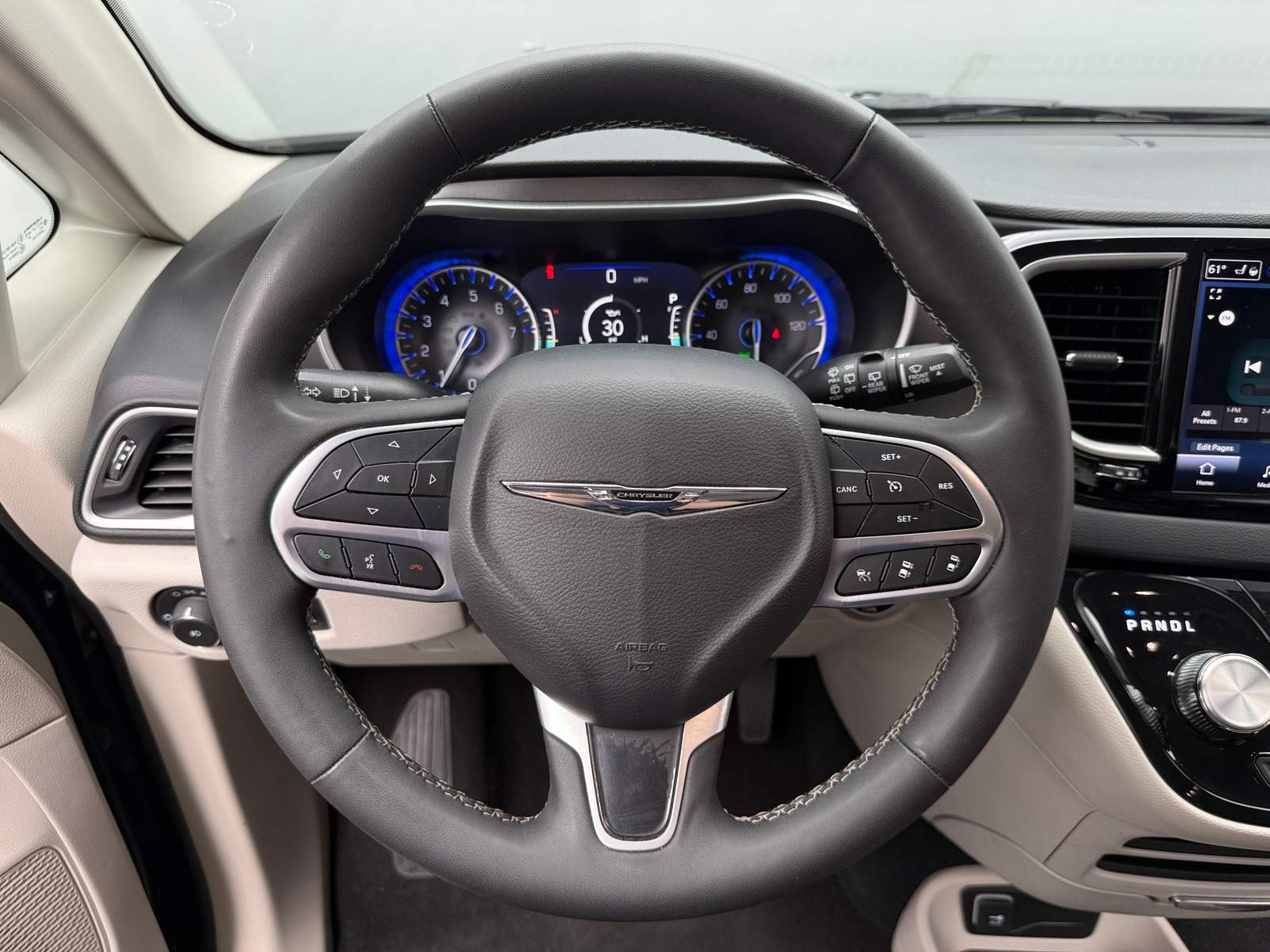 Thumbnail: 2024 Chrysler Pacifica - 4
