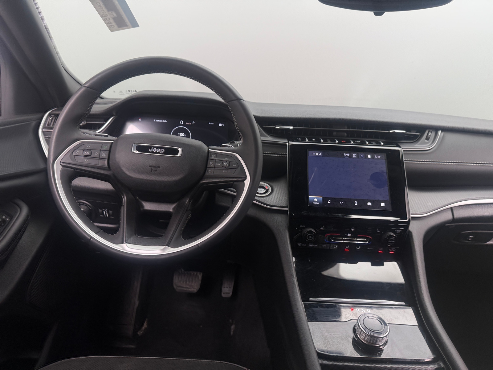 Thumbnail: 2024 Jeep Grand Cherokee - 4
