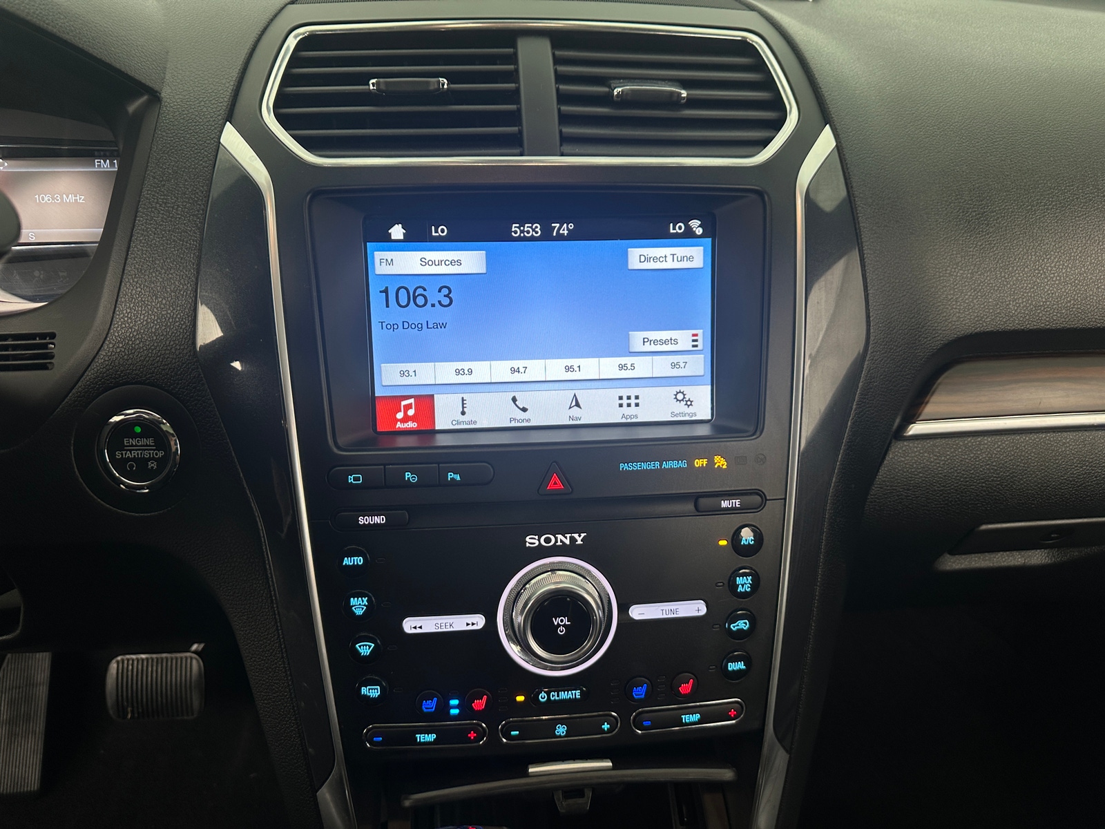 Thumbnail: 2019 Ford Explorer - 3