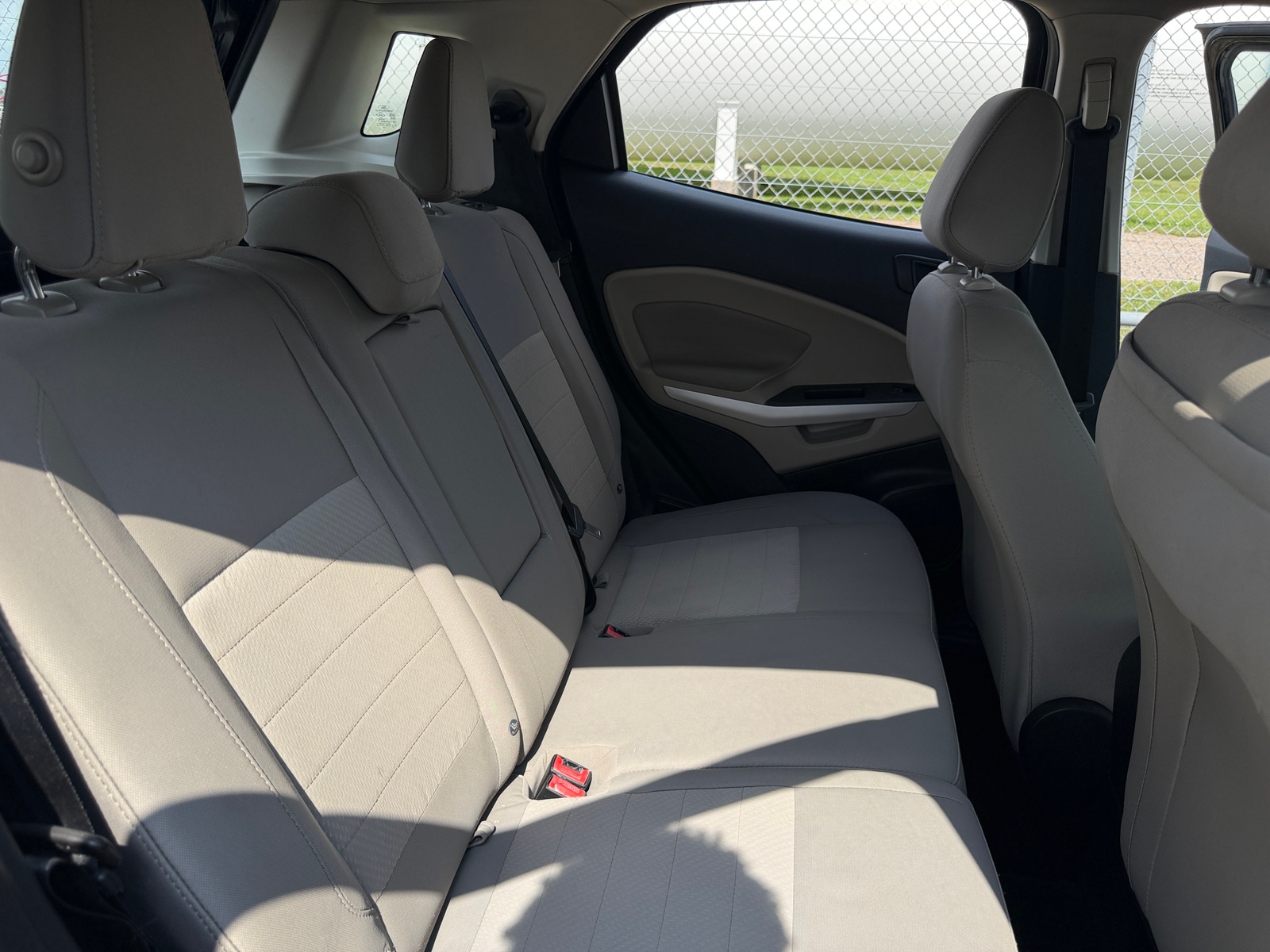 Thumbnail: 2021 Ford EcoSport - 6