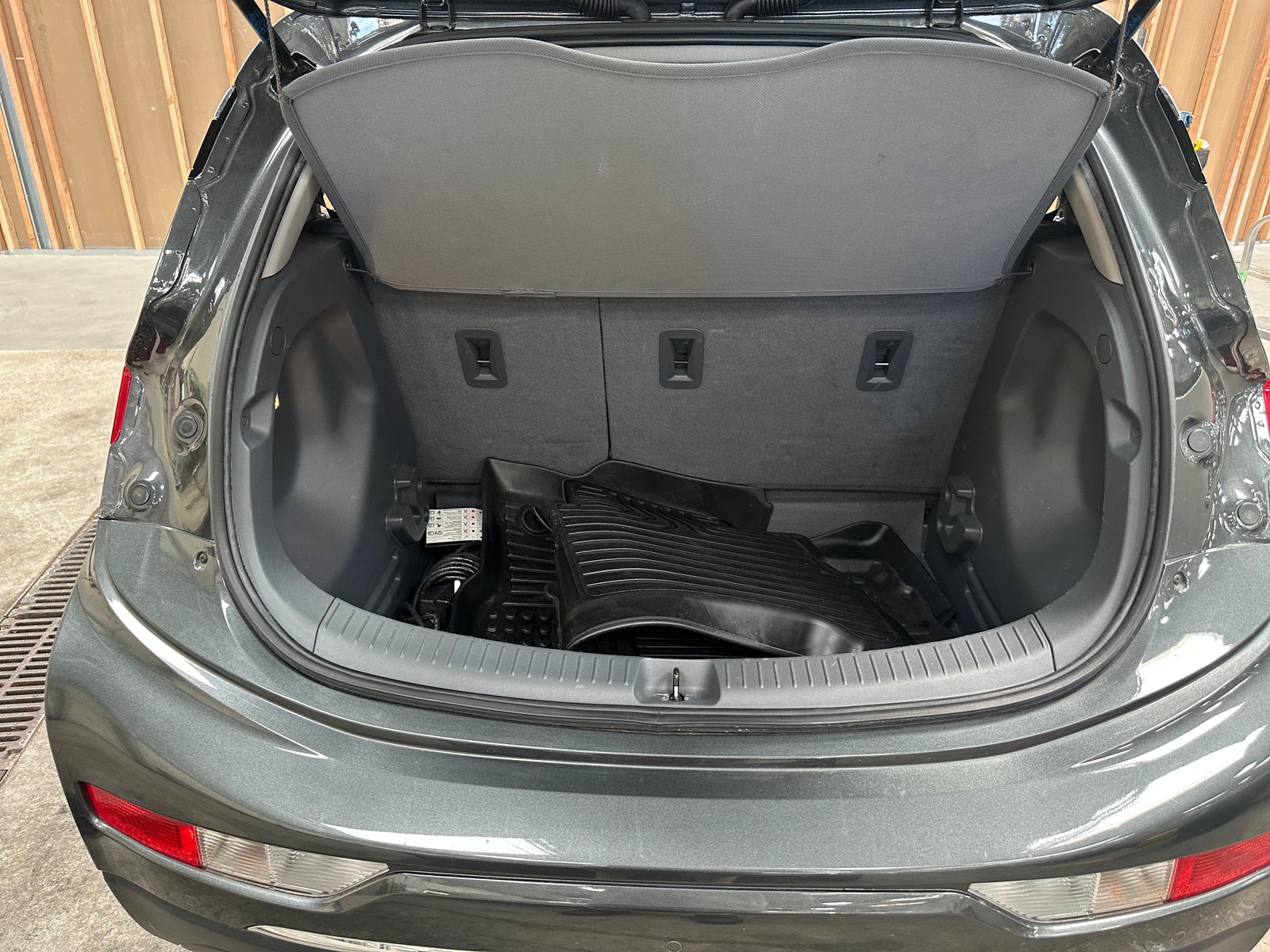 Thumbnail: 2020 Chevrolet Bolt EV - 6