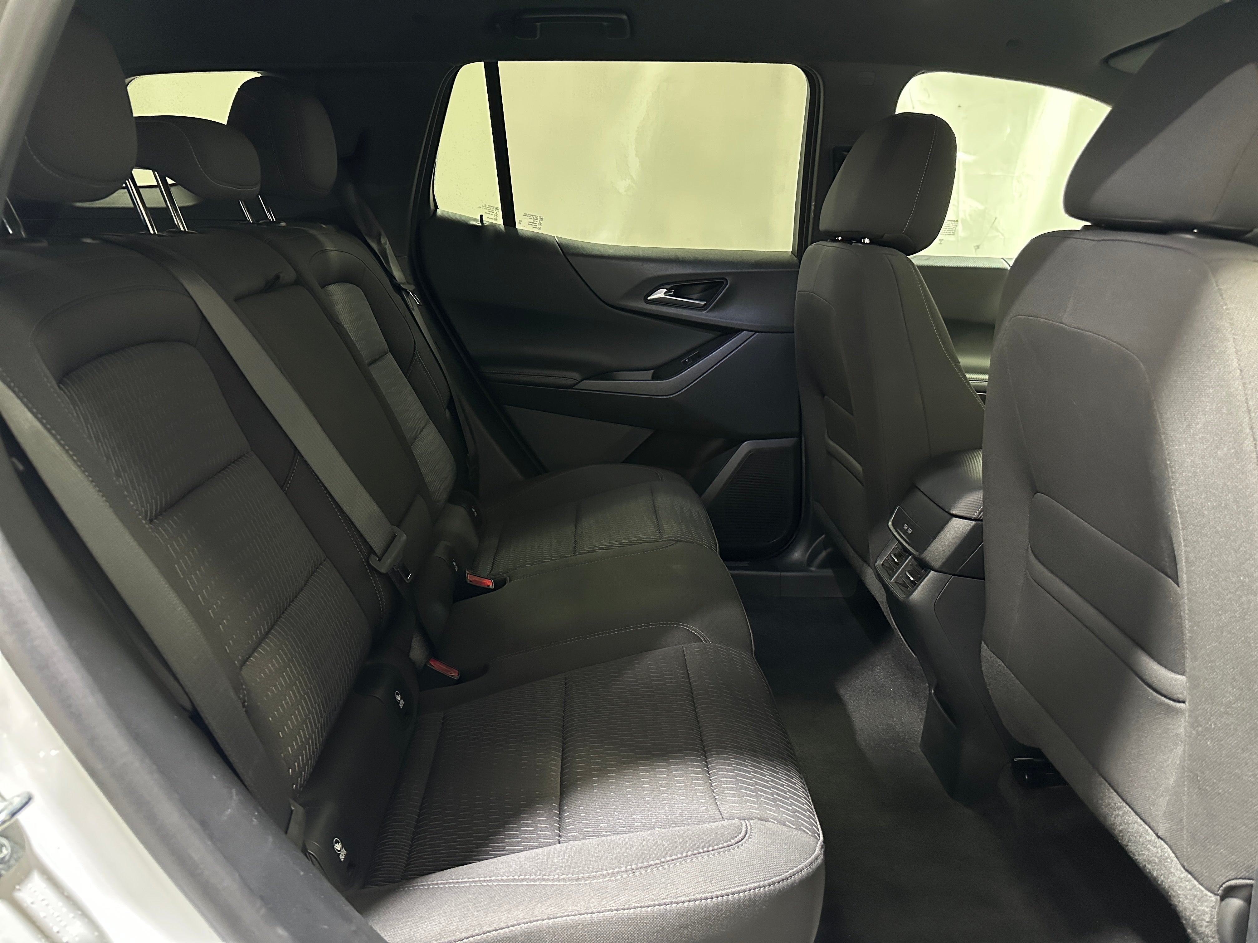 2025 Chevrolet Equinox LT - Photo 9