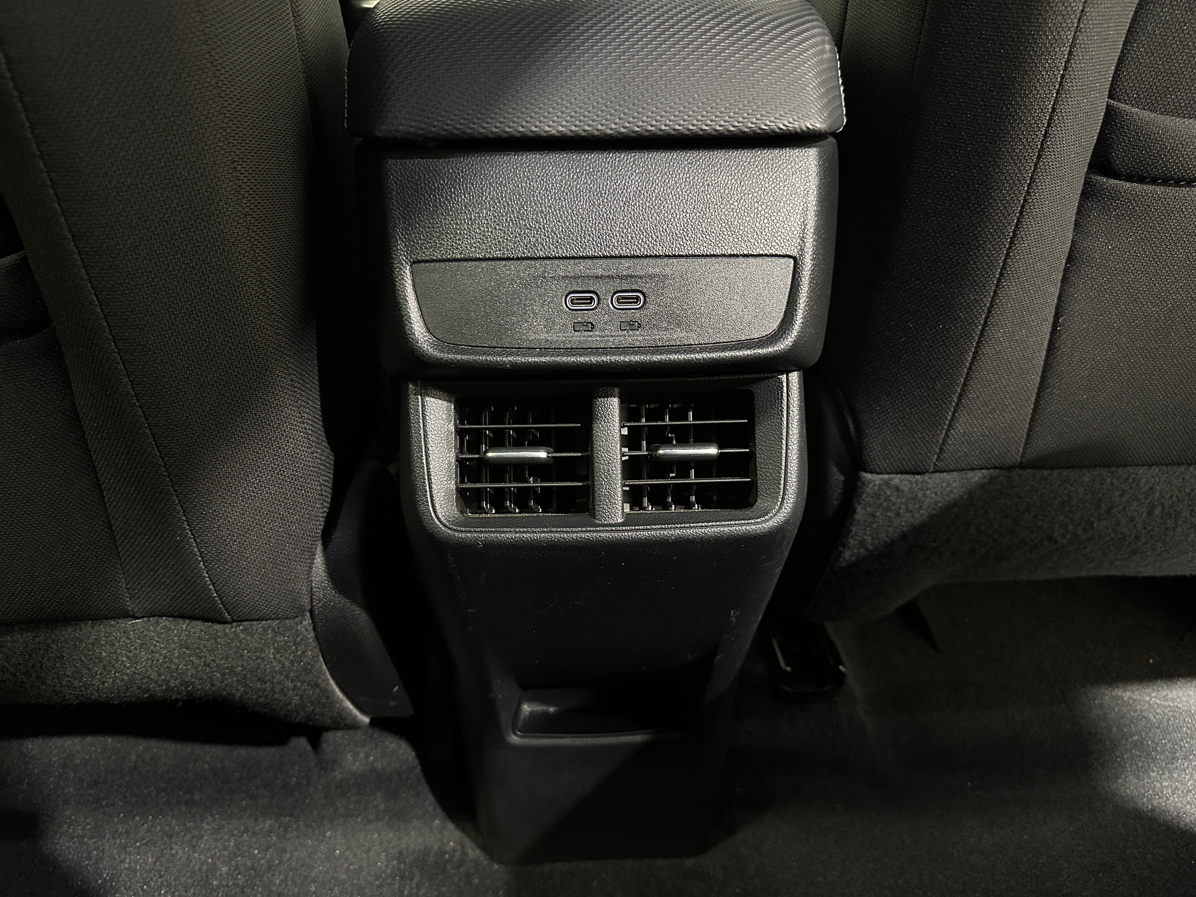 2025 Chevrolet Equinox LT - Photo 2