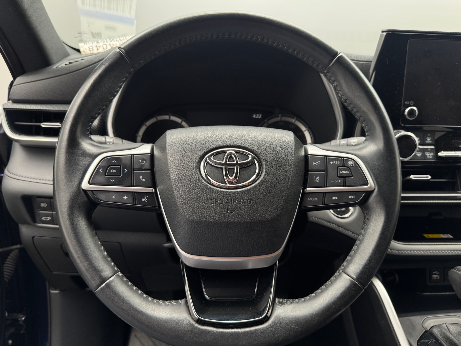 Thumbnail: 2023 Toyota Highlander - 5