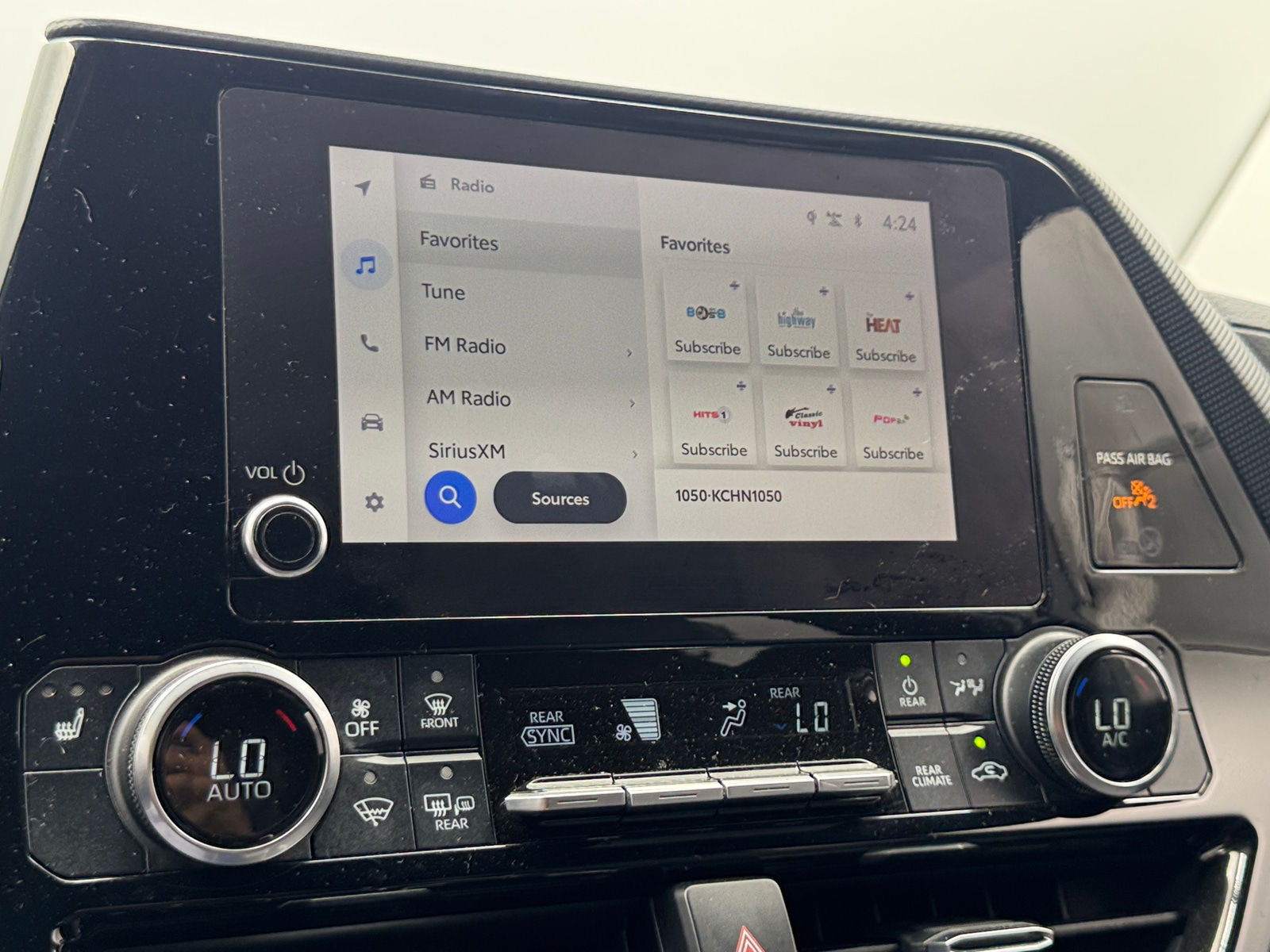 Thumbnail: 2023 Toyota Highlander - 4