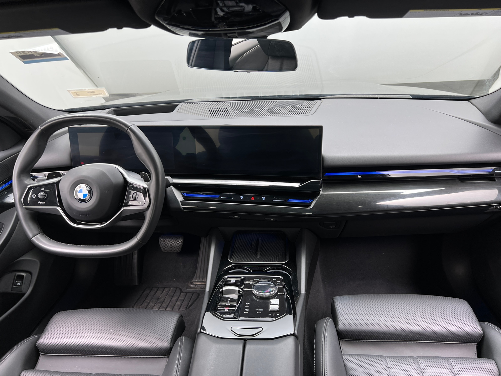 Thumbnail: 2024 BMW 5 Series - 2