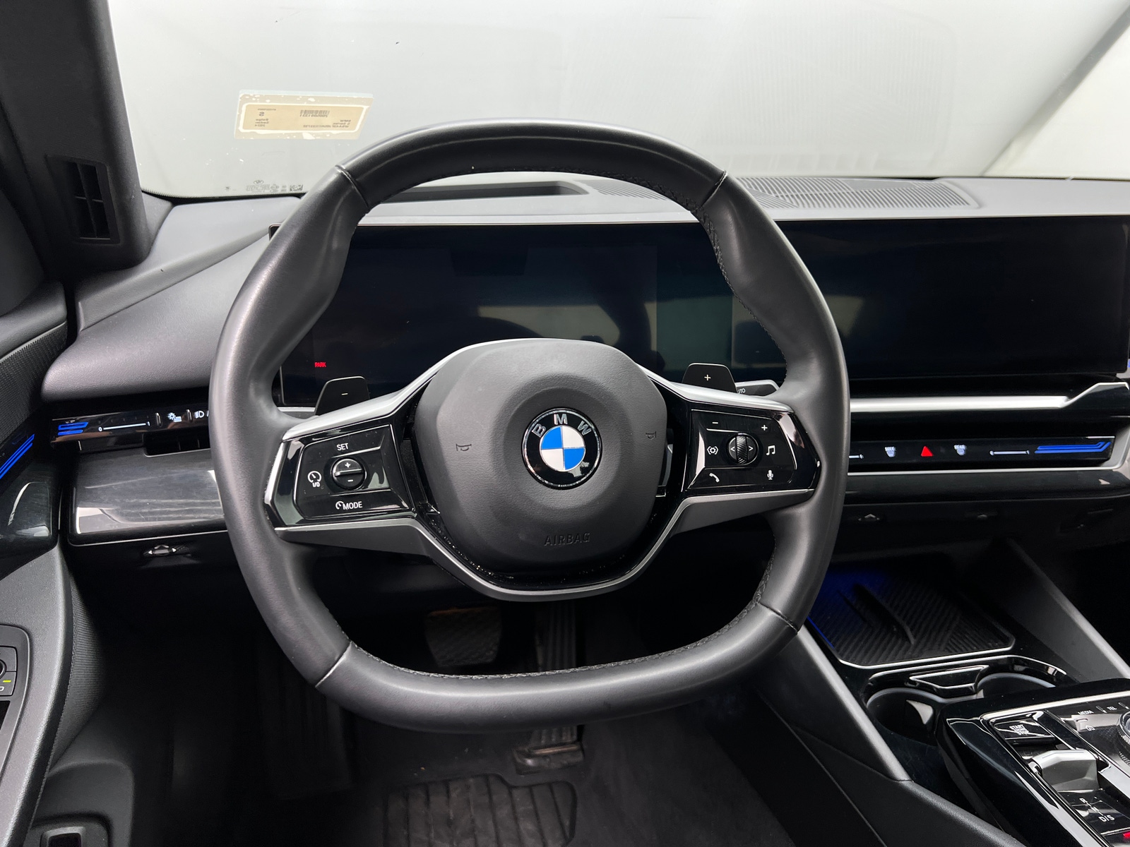 Thumbnail: 2024 BMW 5 Series - 4