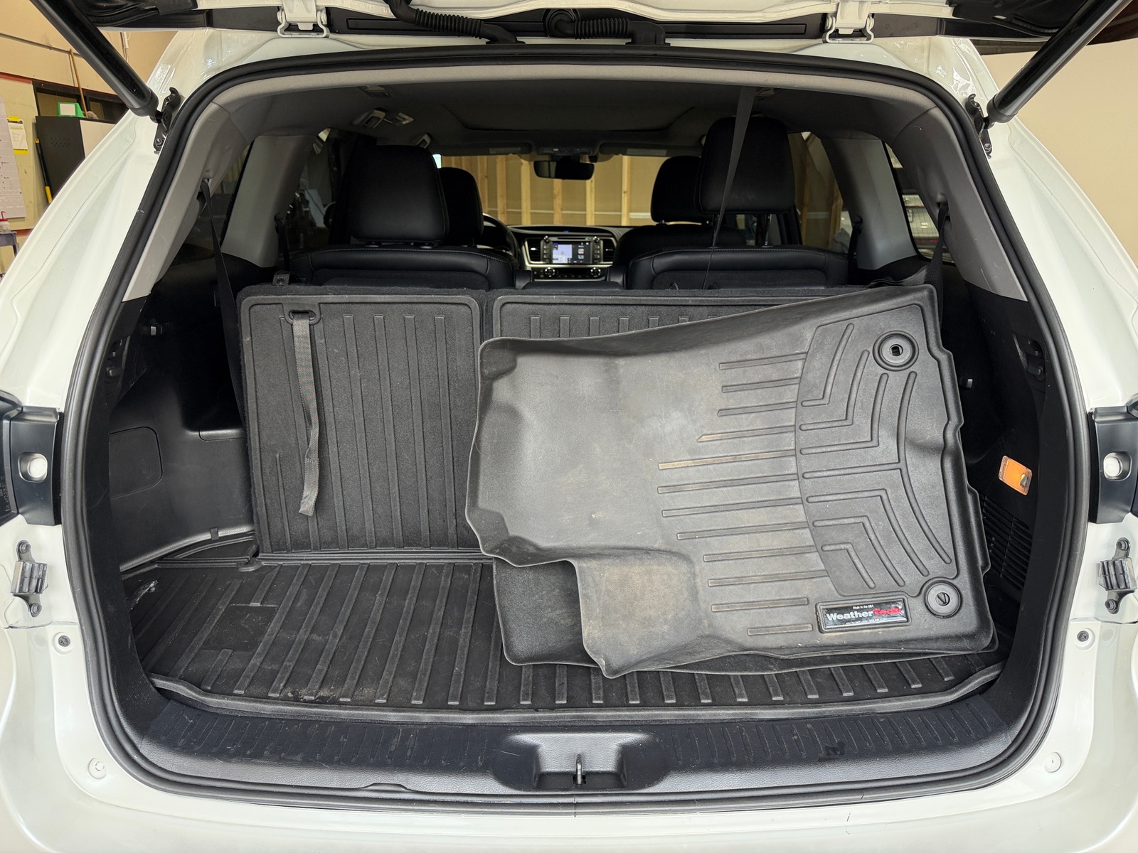 Thumbnail: 2019 Toyota Highlander - 6
