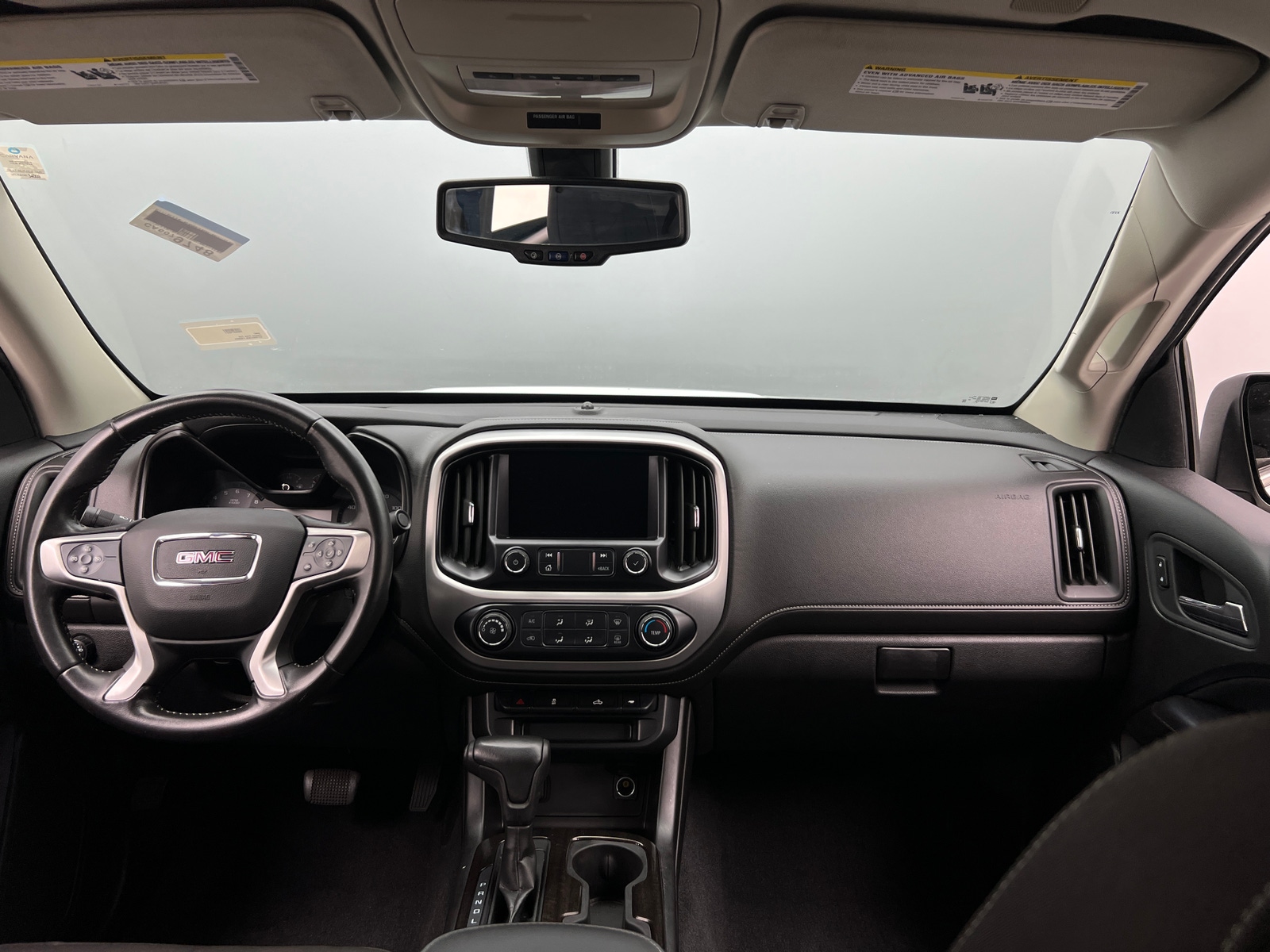 Thumbnail: 2020 GMC Canyon - 3