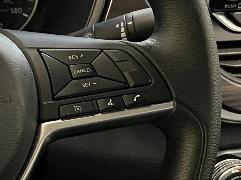 2025 Nissan Altima SV - Photo 17