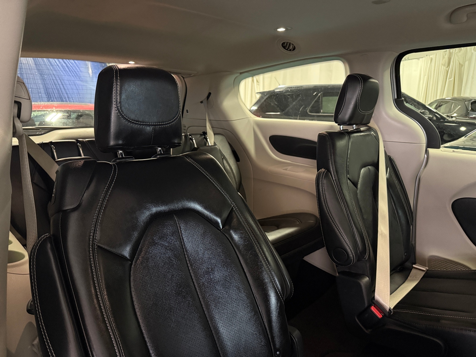 Thumbnail: 2024 Chrysler Pacifica - 5