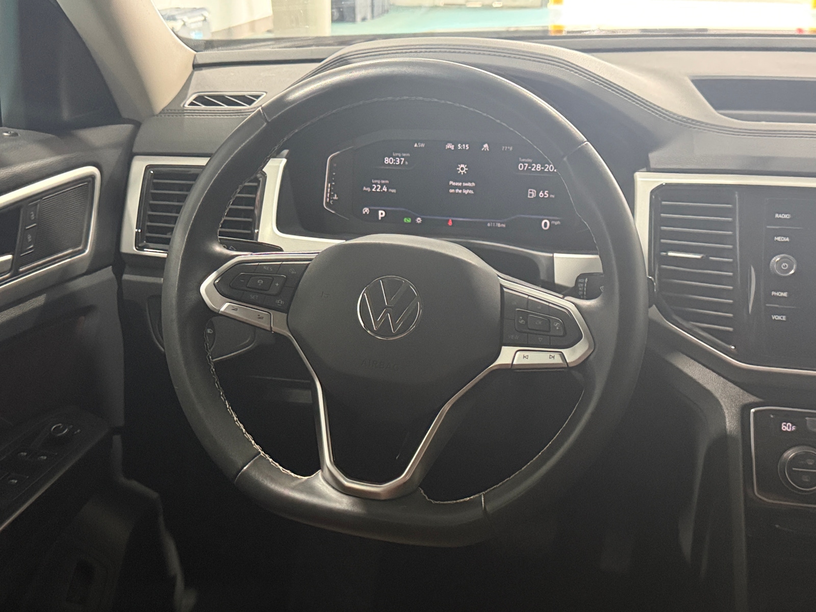 Thumbnail: 2023 Volkswagen Atlas - 4