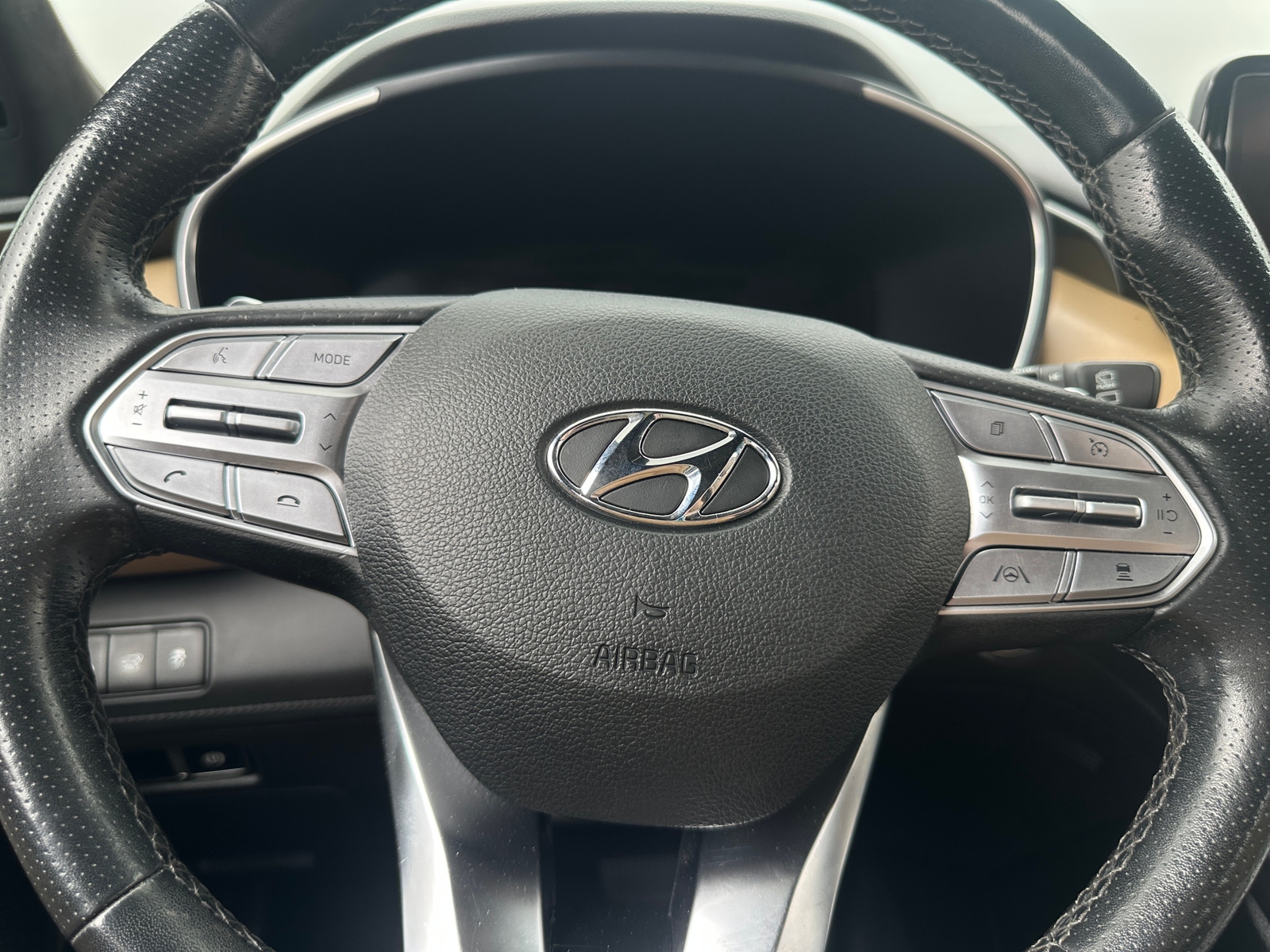 Thumbnail: 2023 Hyundai Santa Fe - 4