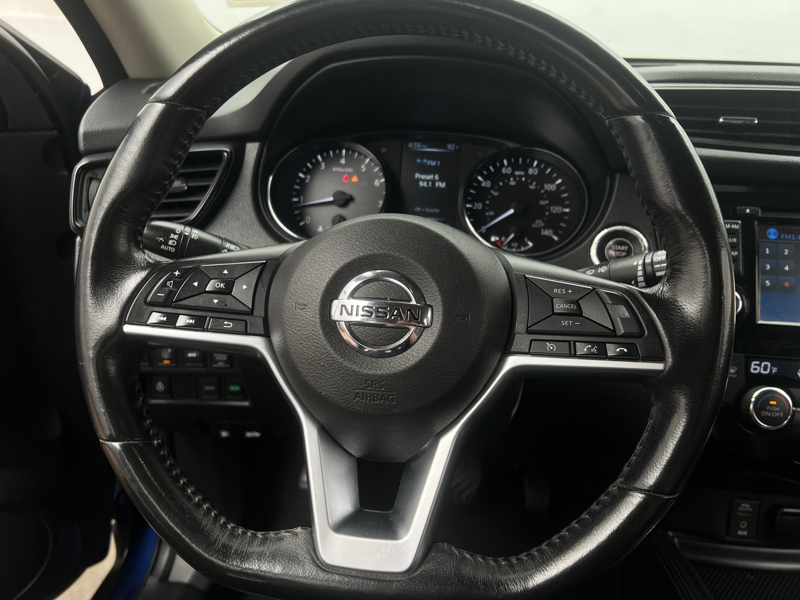 Thumbnail: 2017 Nissan Rogue - 4