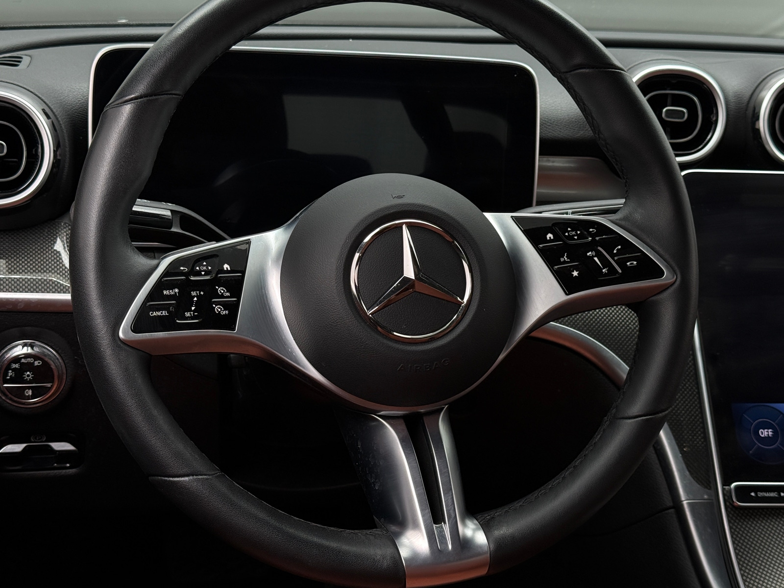 Thumbnail: 2023 Mercedes-Benz C-Class - 4