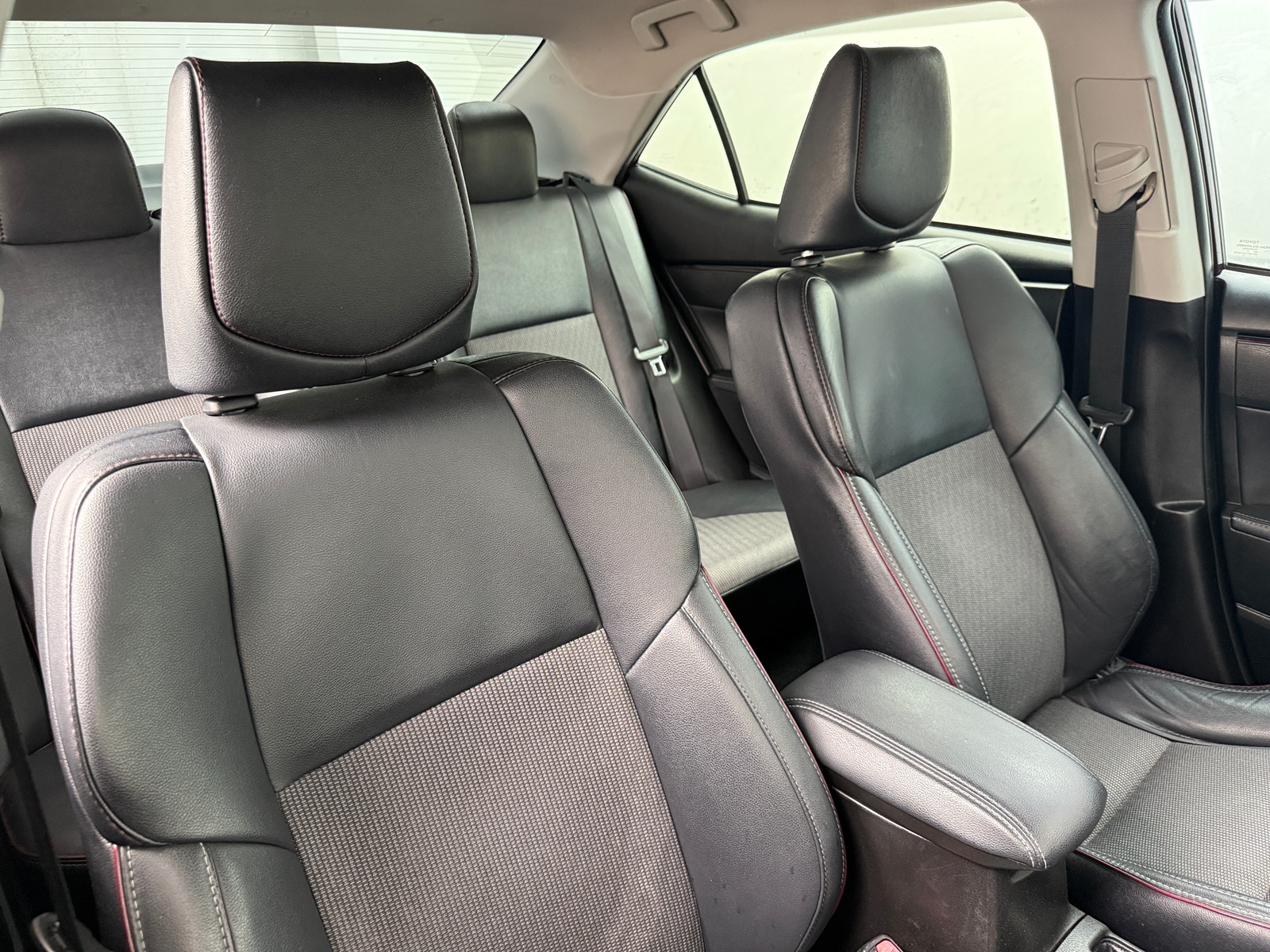 Thumbnail: 2017 Toyota Corolla - 2